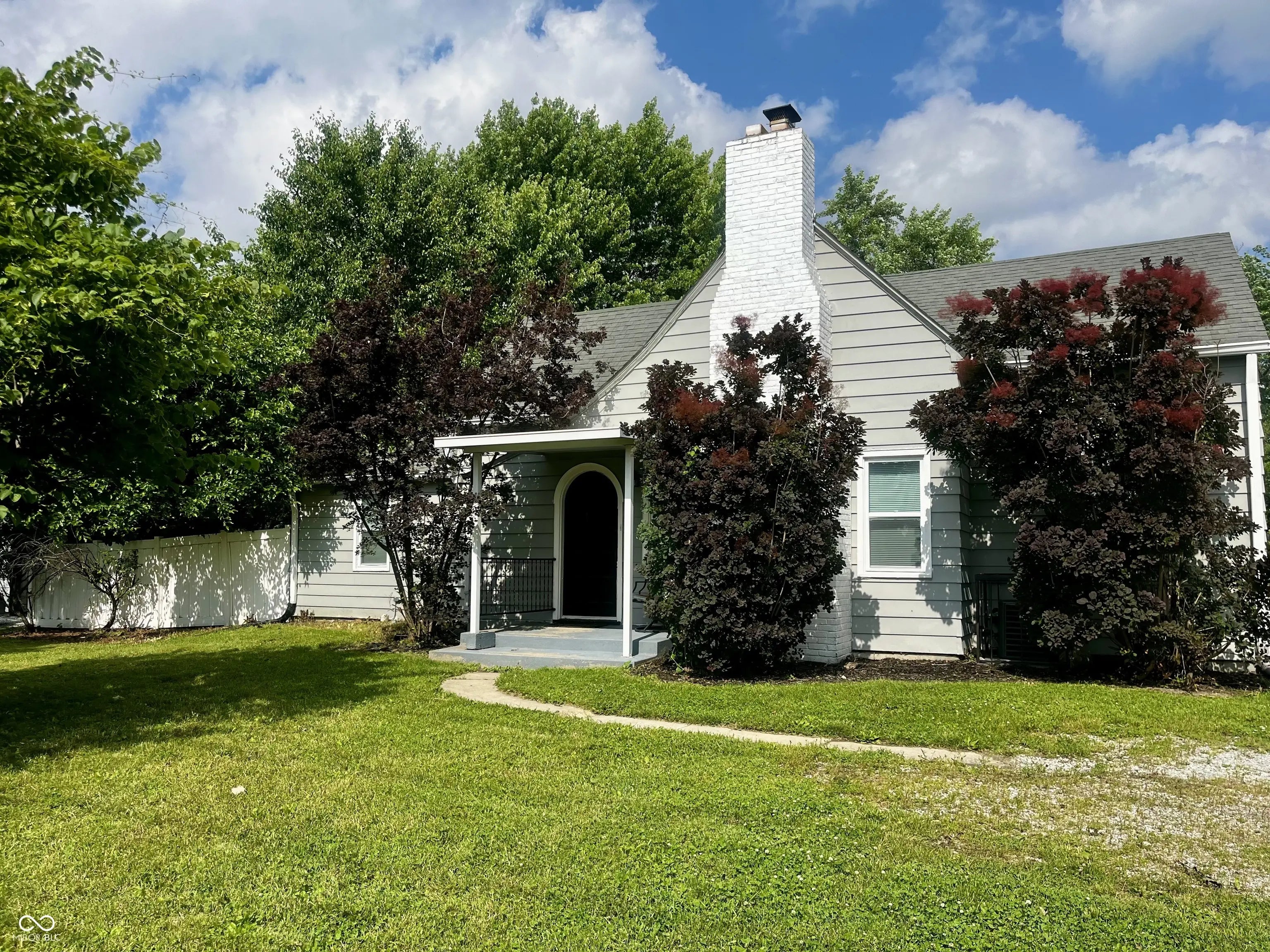 1141 N Shadeland Avenue, Indianapolis