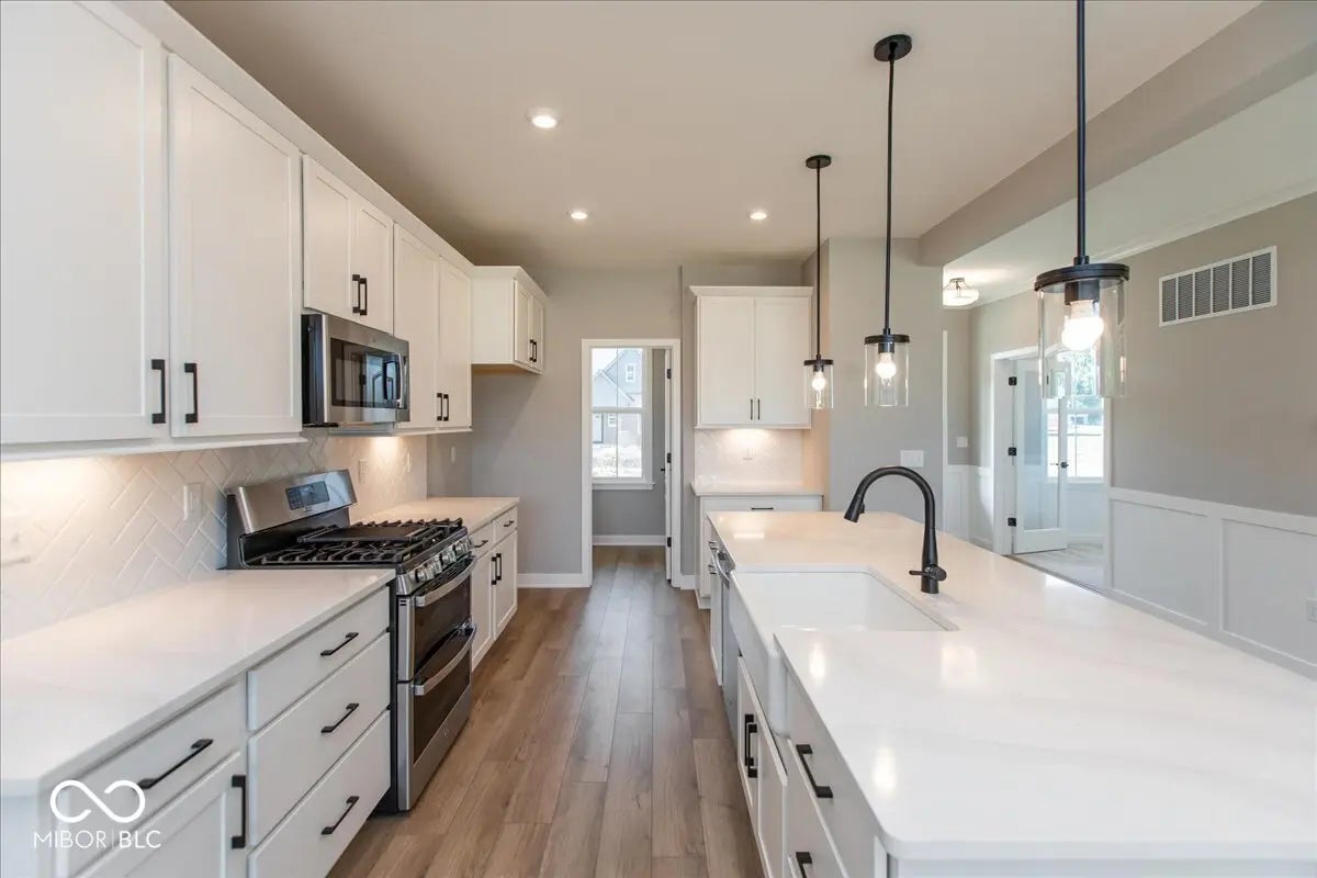 6894 Renoir Way MLS 22042582 Manors At Avon photo 10