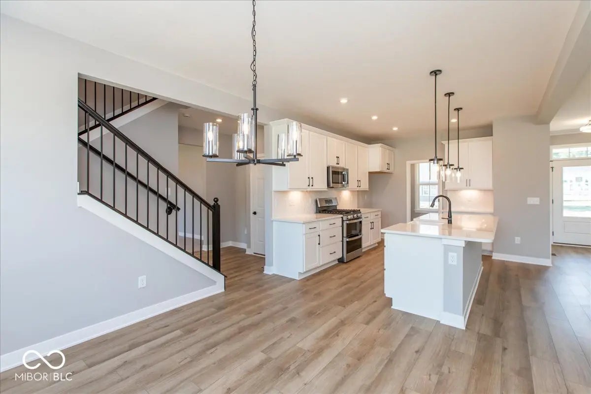 6894 Renoir Way MLS 22042582 Manors At Avon photo 13