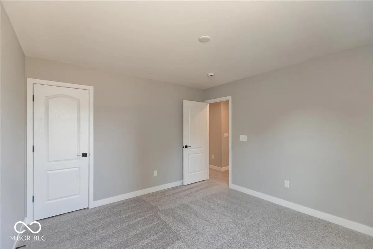 6894 Renoir Way MLS 22042582 Manors At Avon photo 34