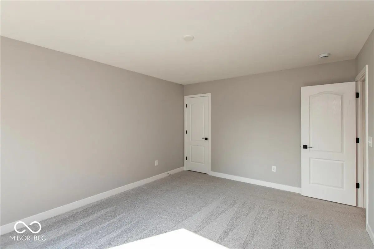 6894 Renoir Way MLS 22042582 Manors At Avon photo 37