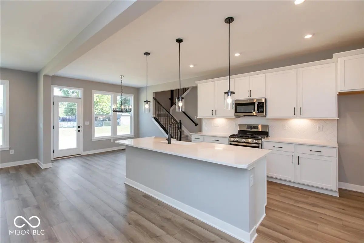 6894 Renoir Way MLS 22042582 Manors At Avon photo 8