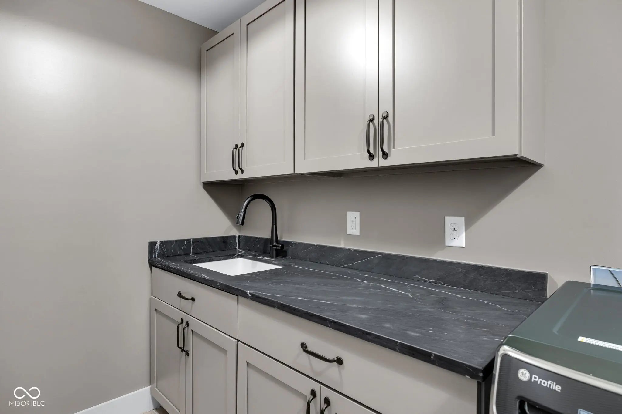 3145 N Pennsylvania Street MLS 22042615 Osgoods Meridian Park photo 41