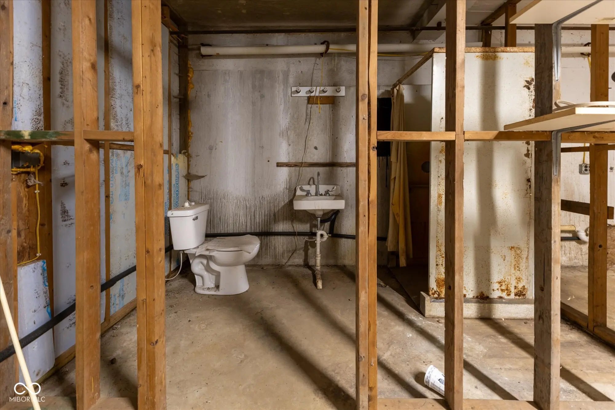 5478 W State Road 28 MLS 22042642 Sub Not Found In Table photo 13