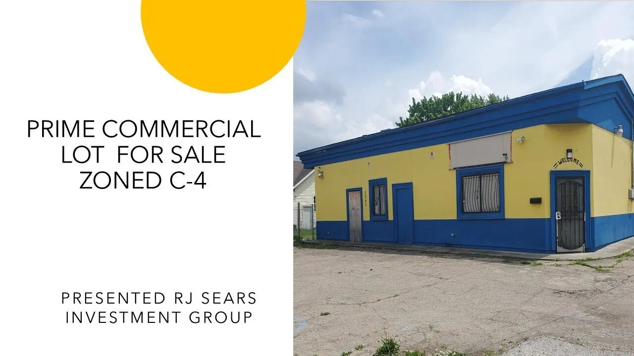 2943 W Washington Street W, Indianapolis
