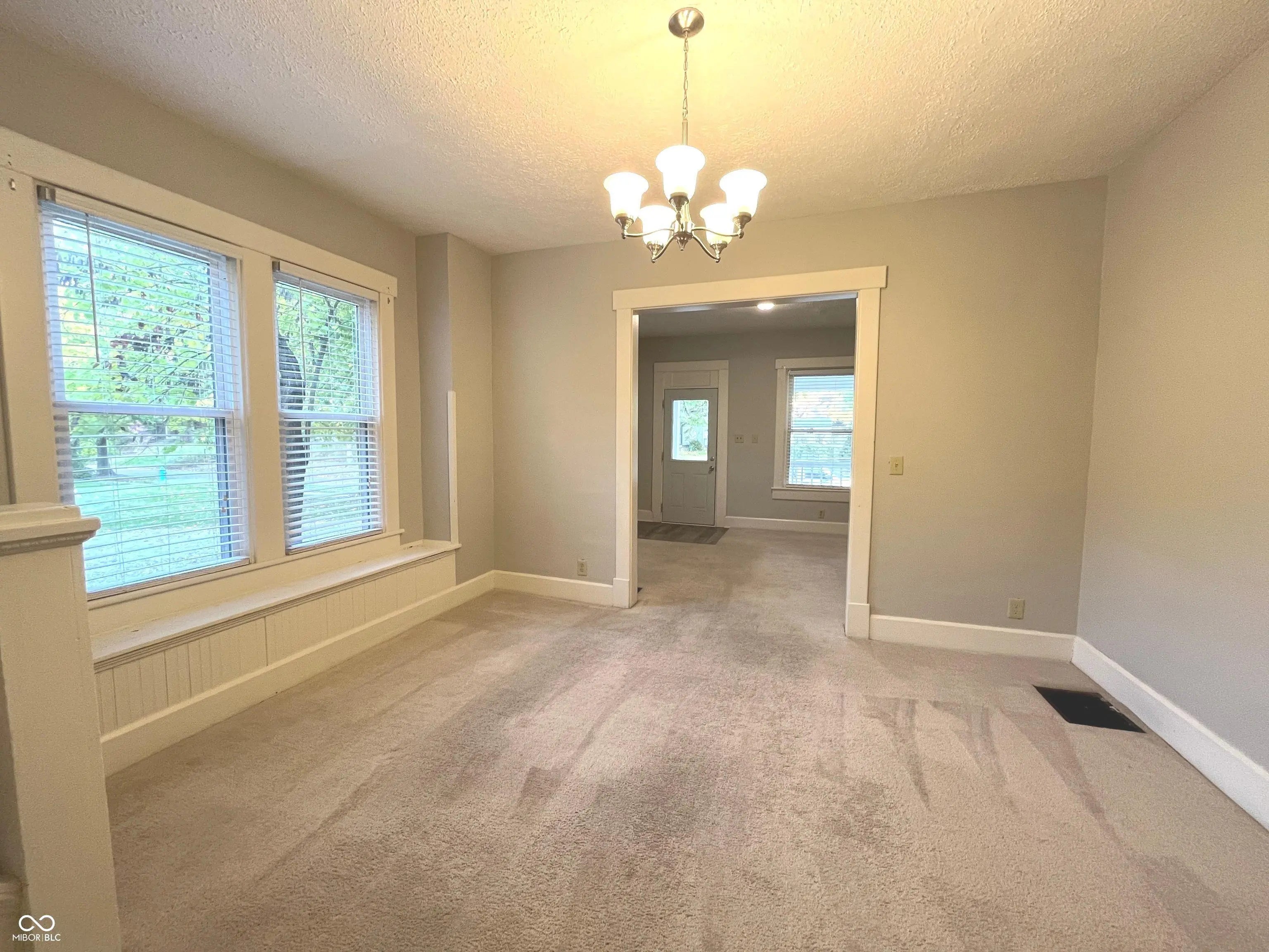 38 N Irvington Avenue MLS 22042833 Smiths Sub Ritter photo 3