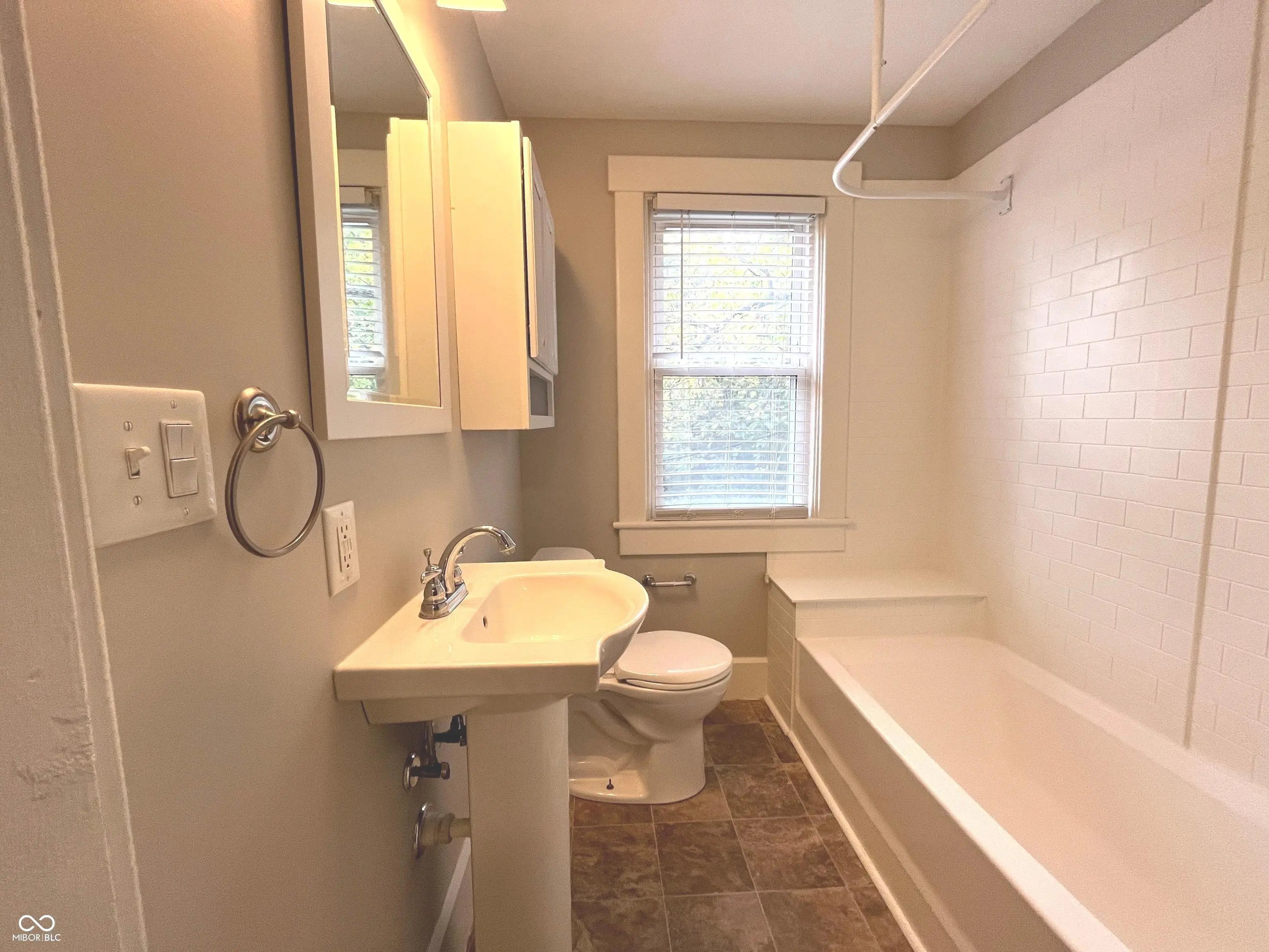 38 N Irvington Avenue MLS 22042833 Smiths Sub Ritter photo 9