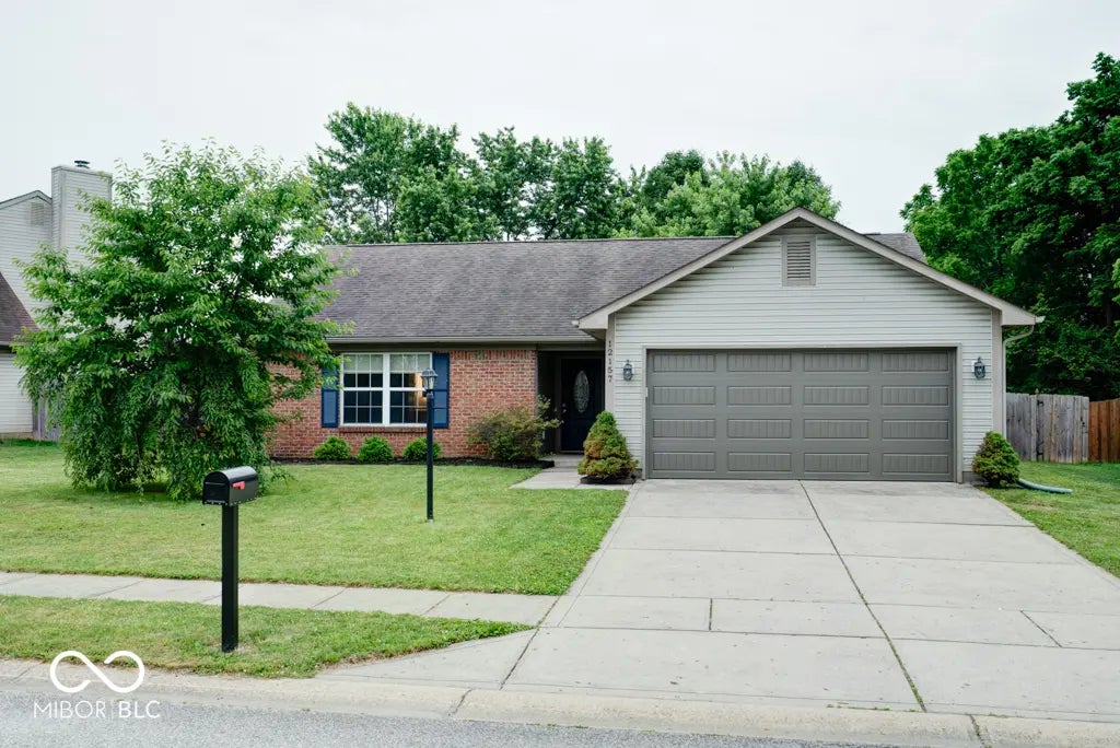 12157 Longstraw Drive, Indianapolis