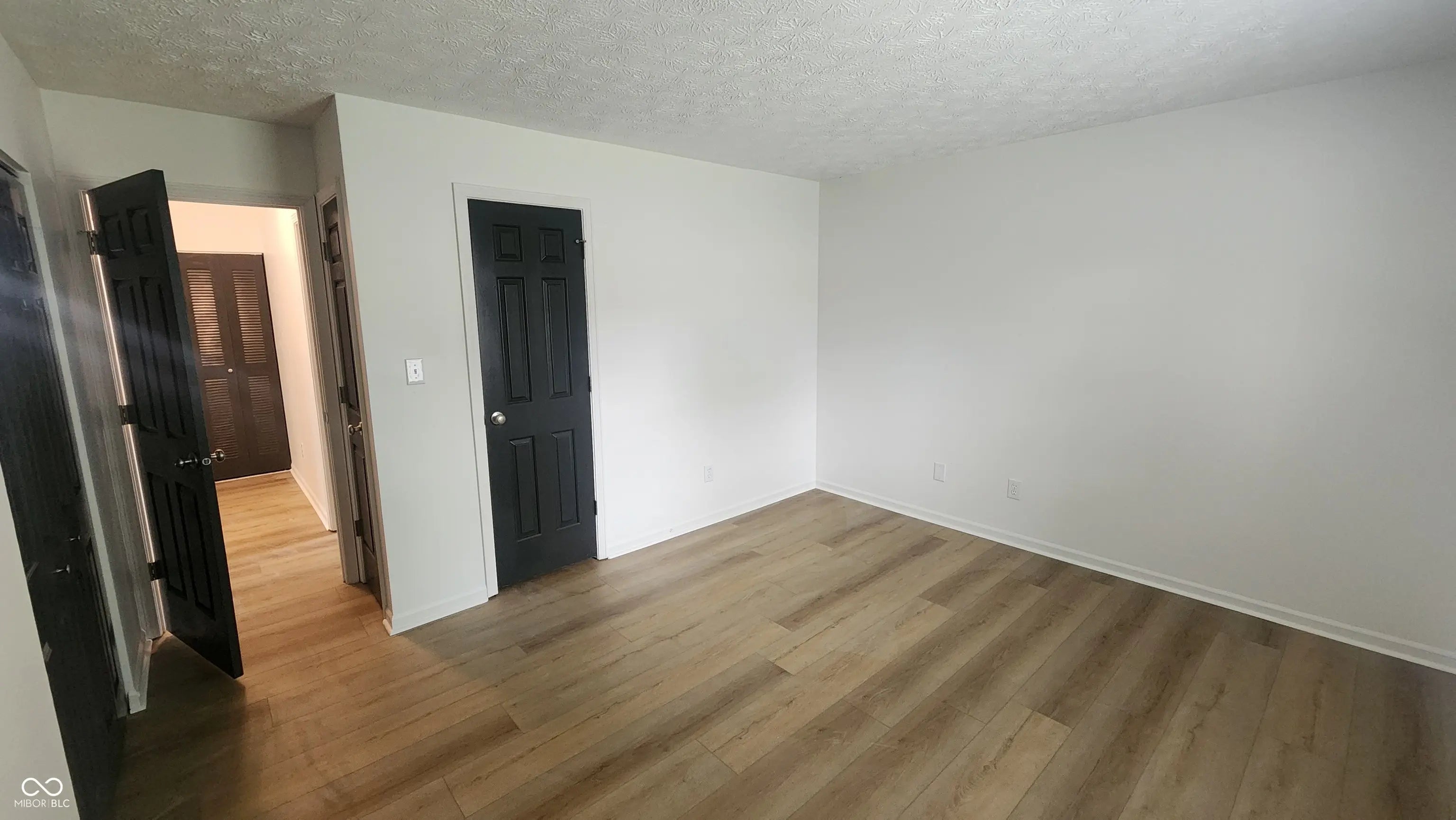 1836 Queensbridge Circle MLS 22042971 Wellington Commons photo 9