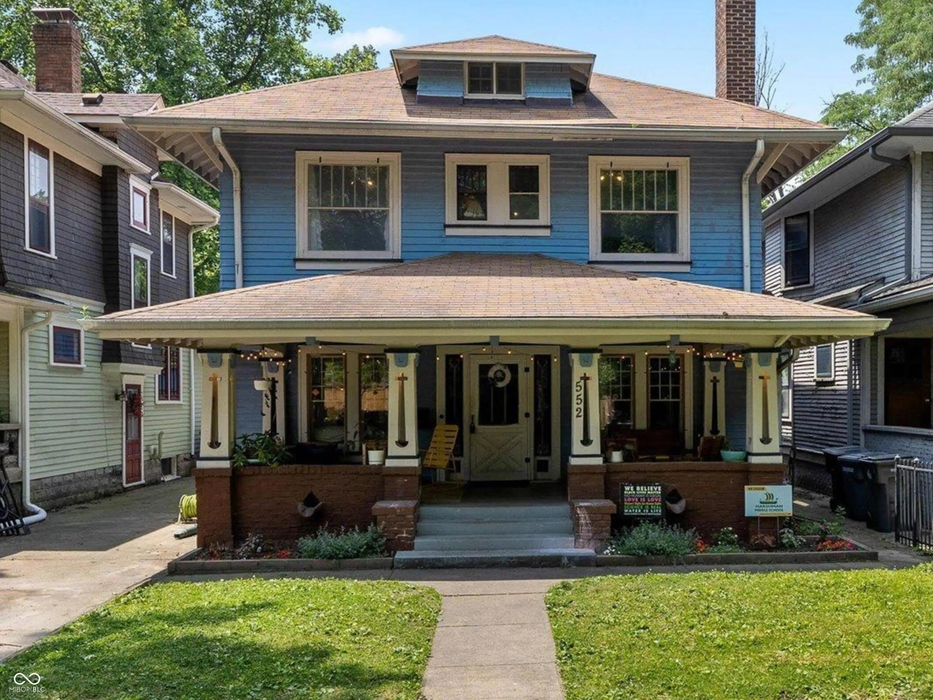552 Woodruff Pl W Drive, Indianapolis