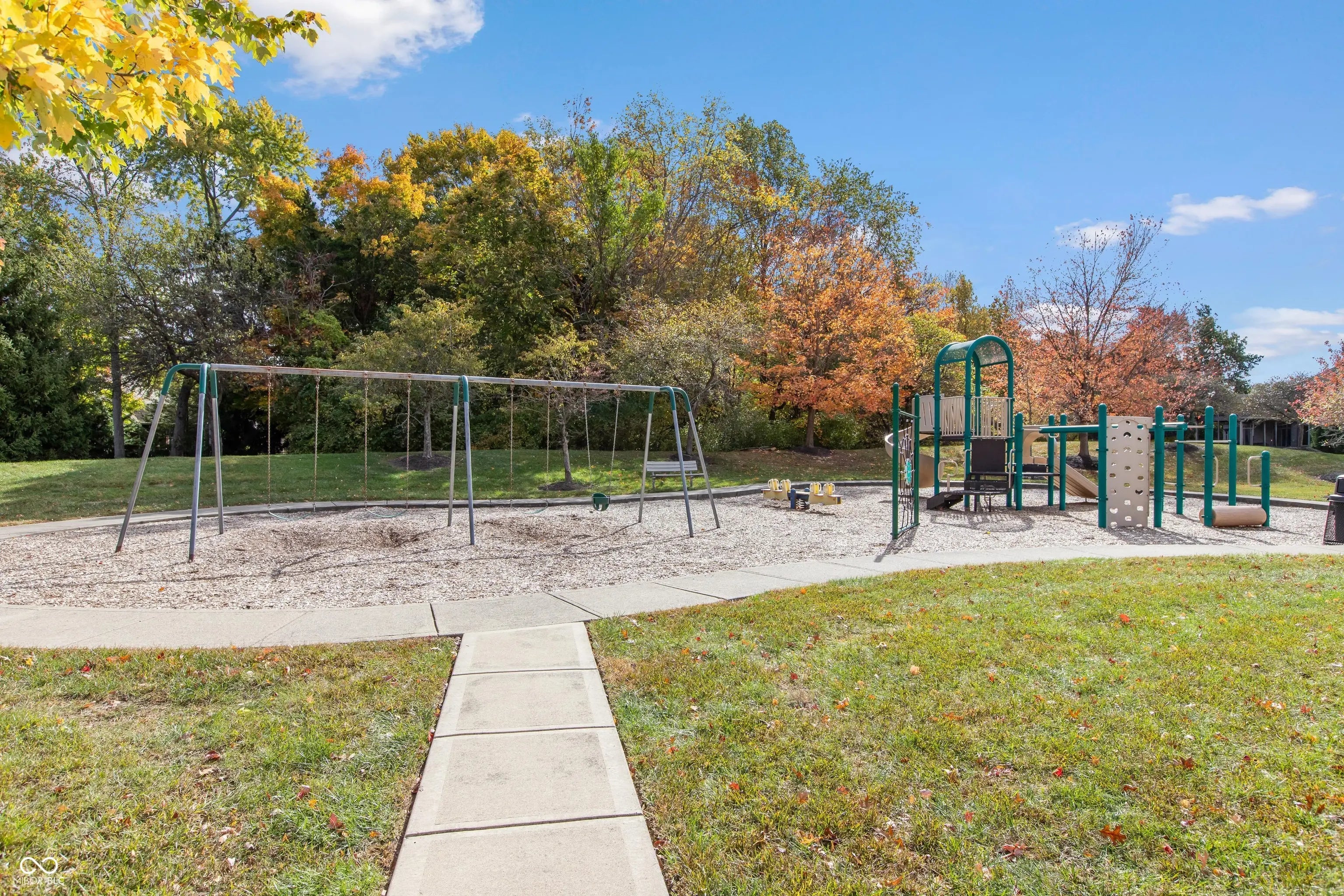 7818 Fawnwood Drive MLS 22043591 The Preserve At Eagle Creek photo 1