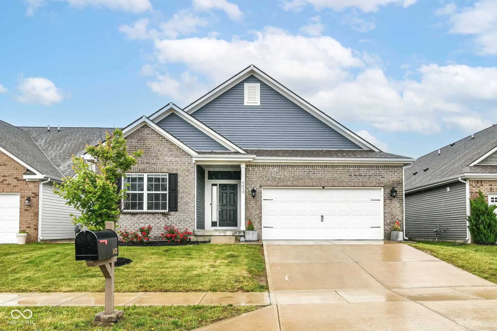 5439 Maywood Drive, Whitestown