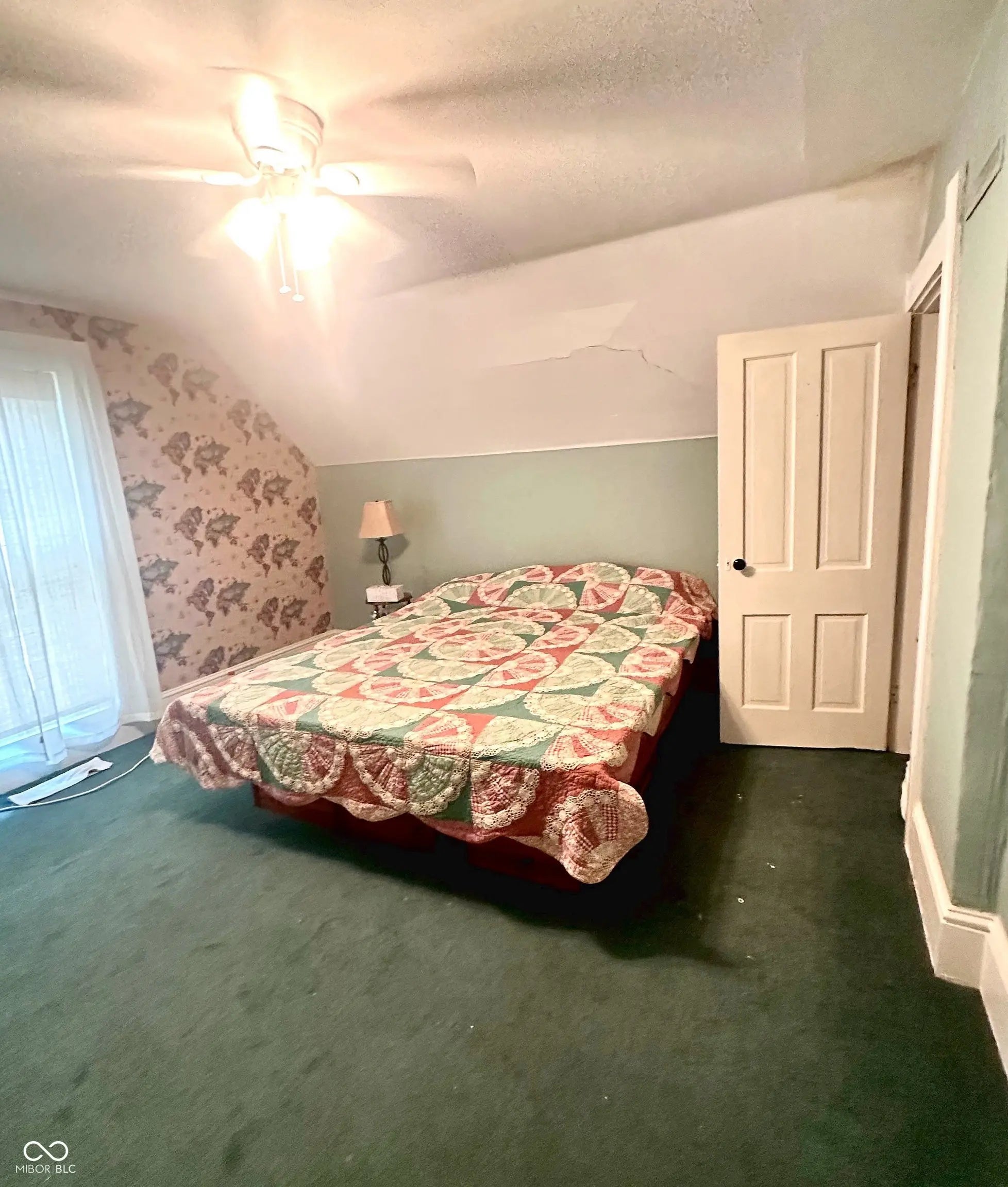 317 W State Road 44 MLS 22043722 Mccarty's Lakehurst photo 5