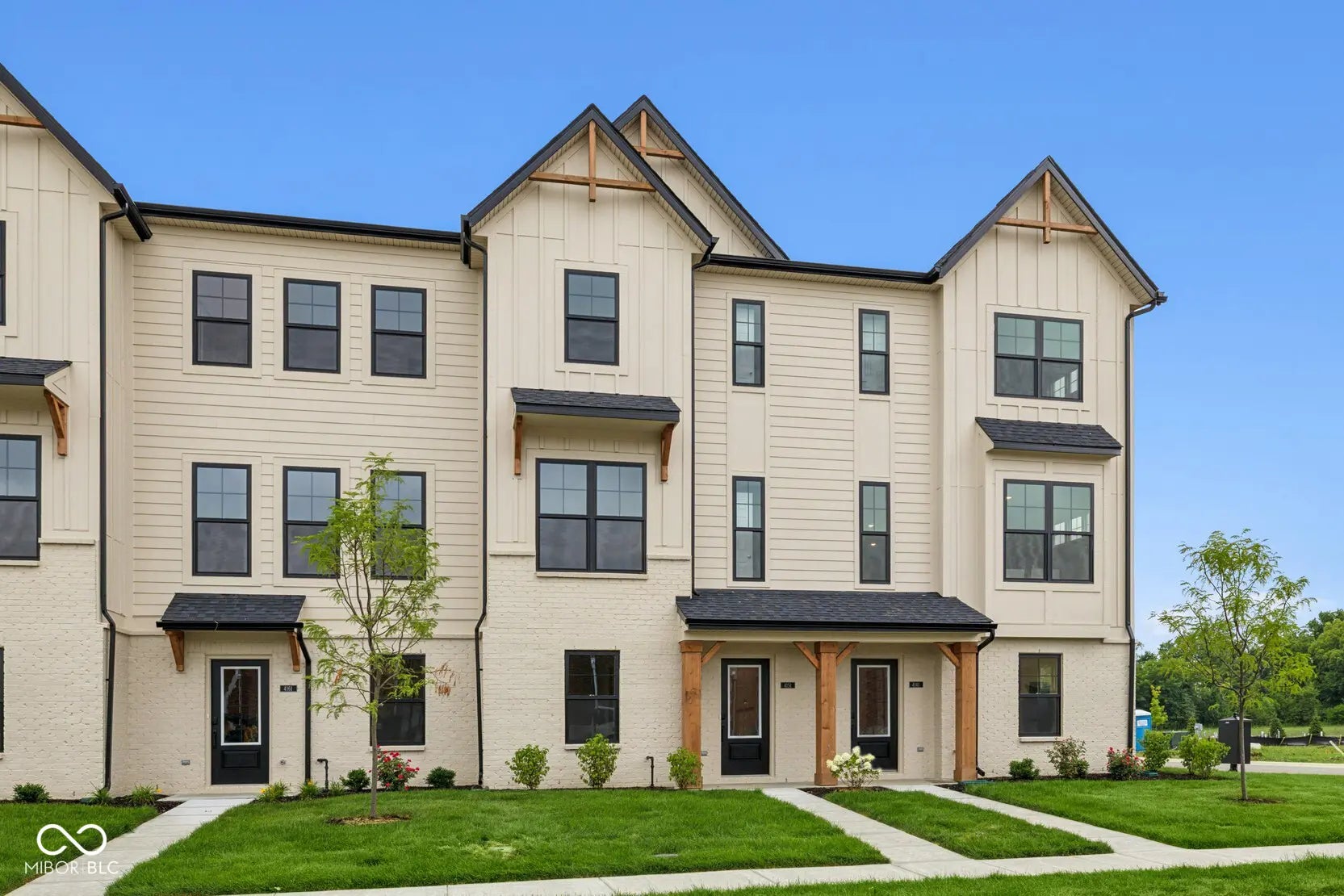 4151 Barrel Lane, Westfield