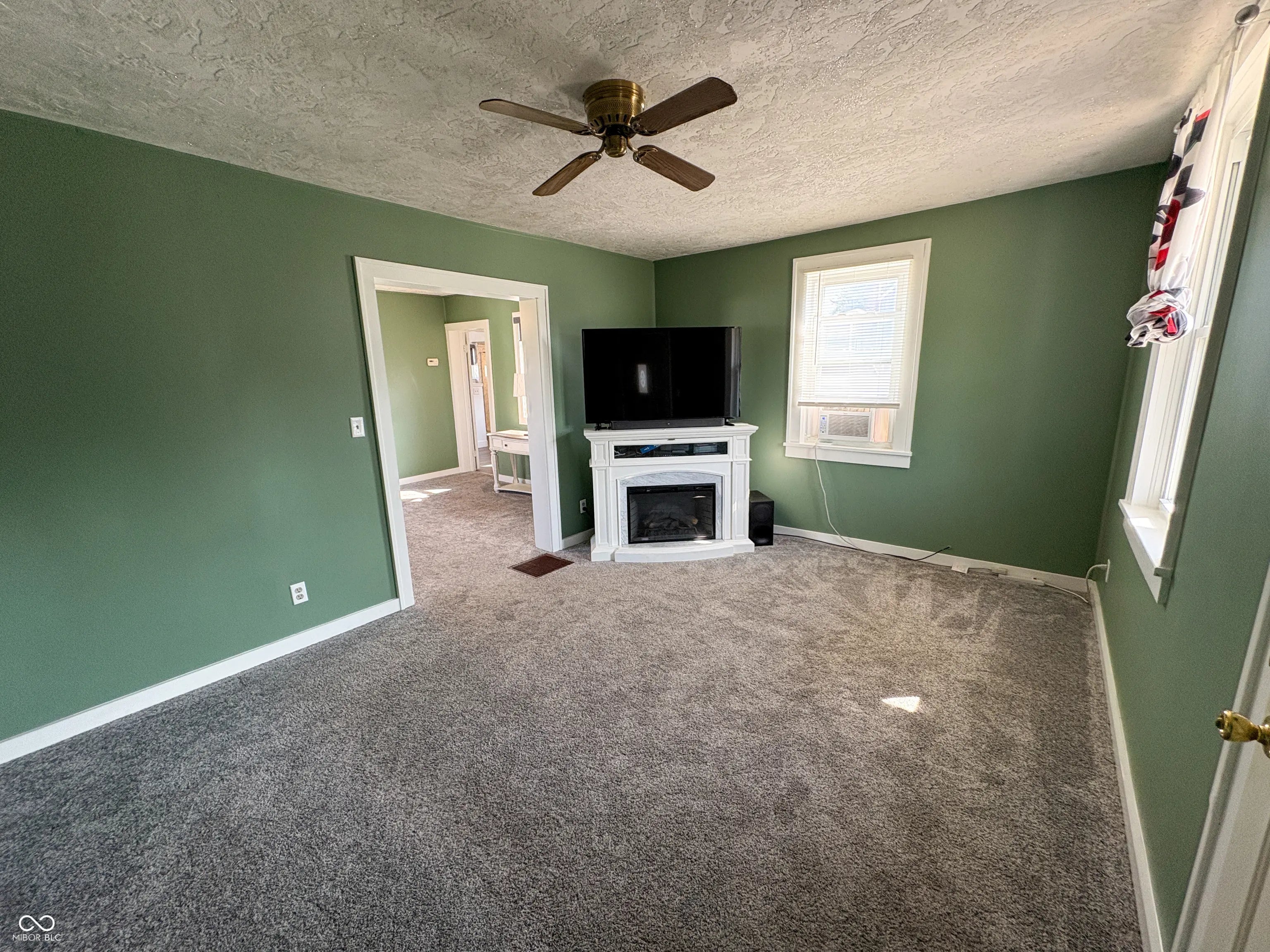 2334 S B Street MLS 22044162 No Subdivision photo 4