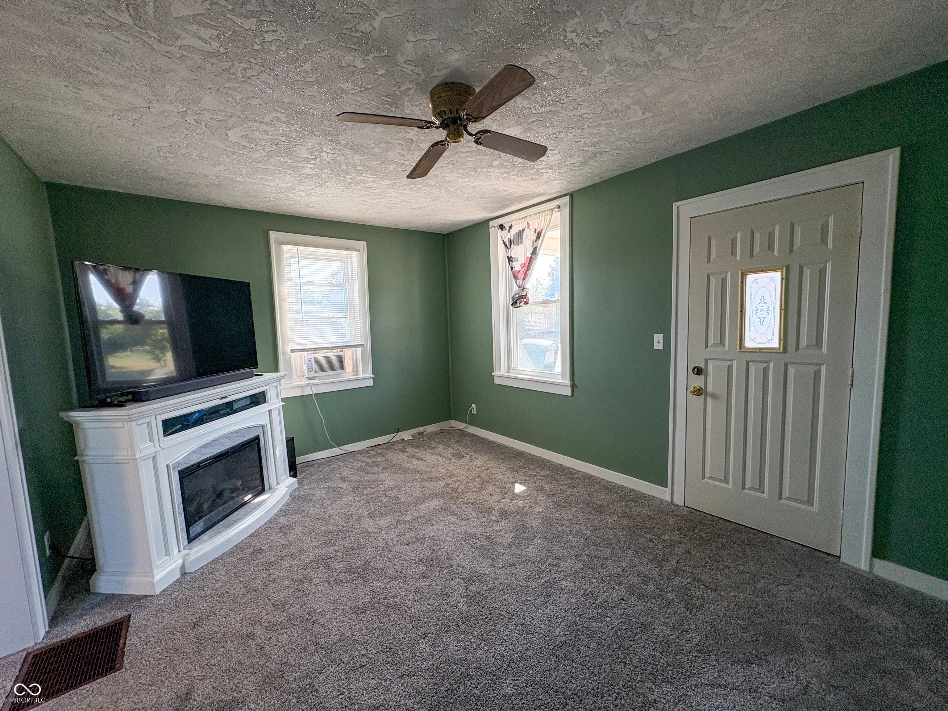 2334 S B Street MLS 22044162 No Subdivision photo 5