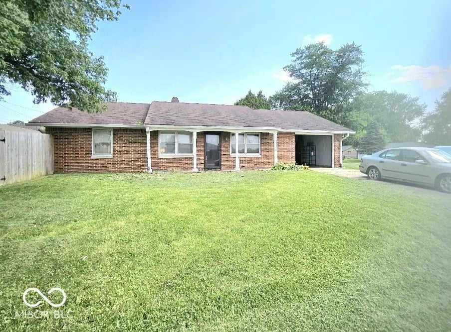 731 Sunset Boulevard, Greenwood