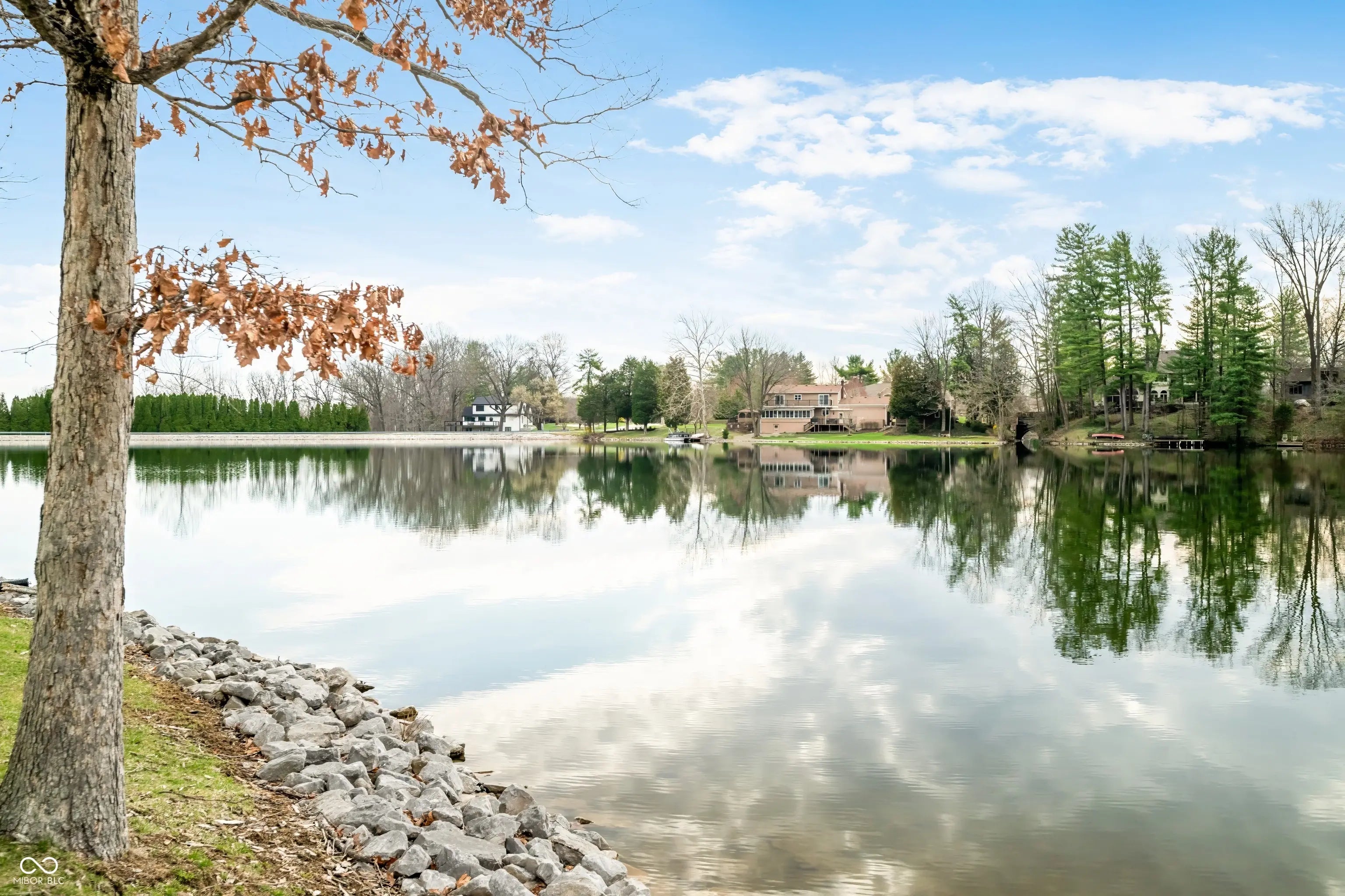1927 E Derby Court, Martinsville
