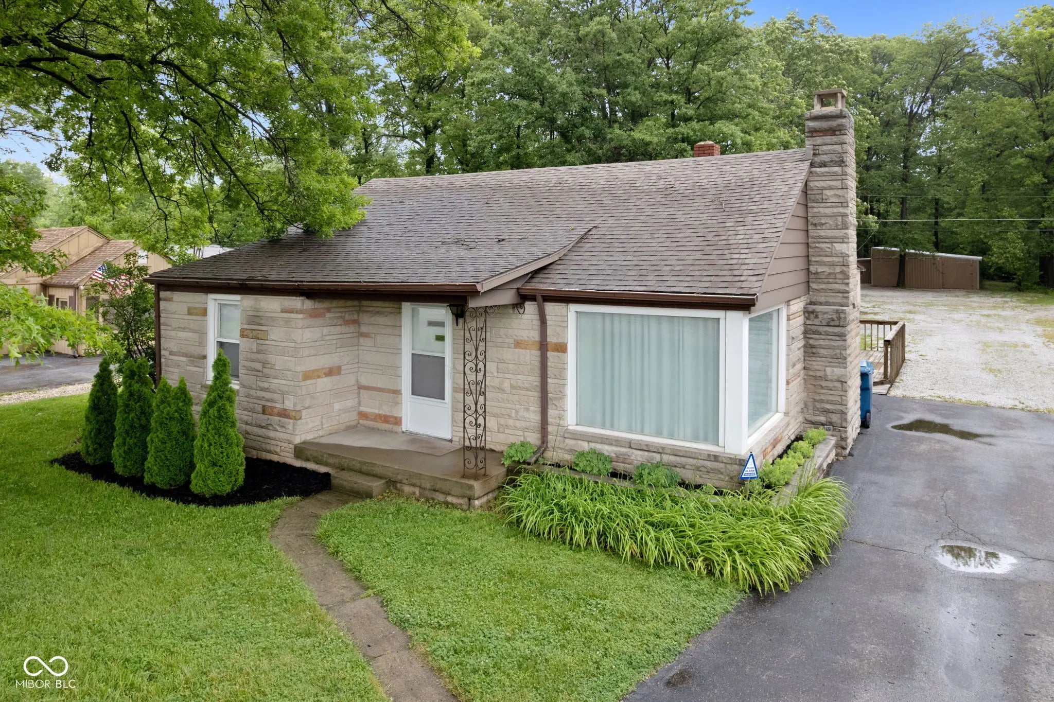 1631 S Post Road, Indianapolis