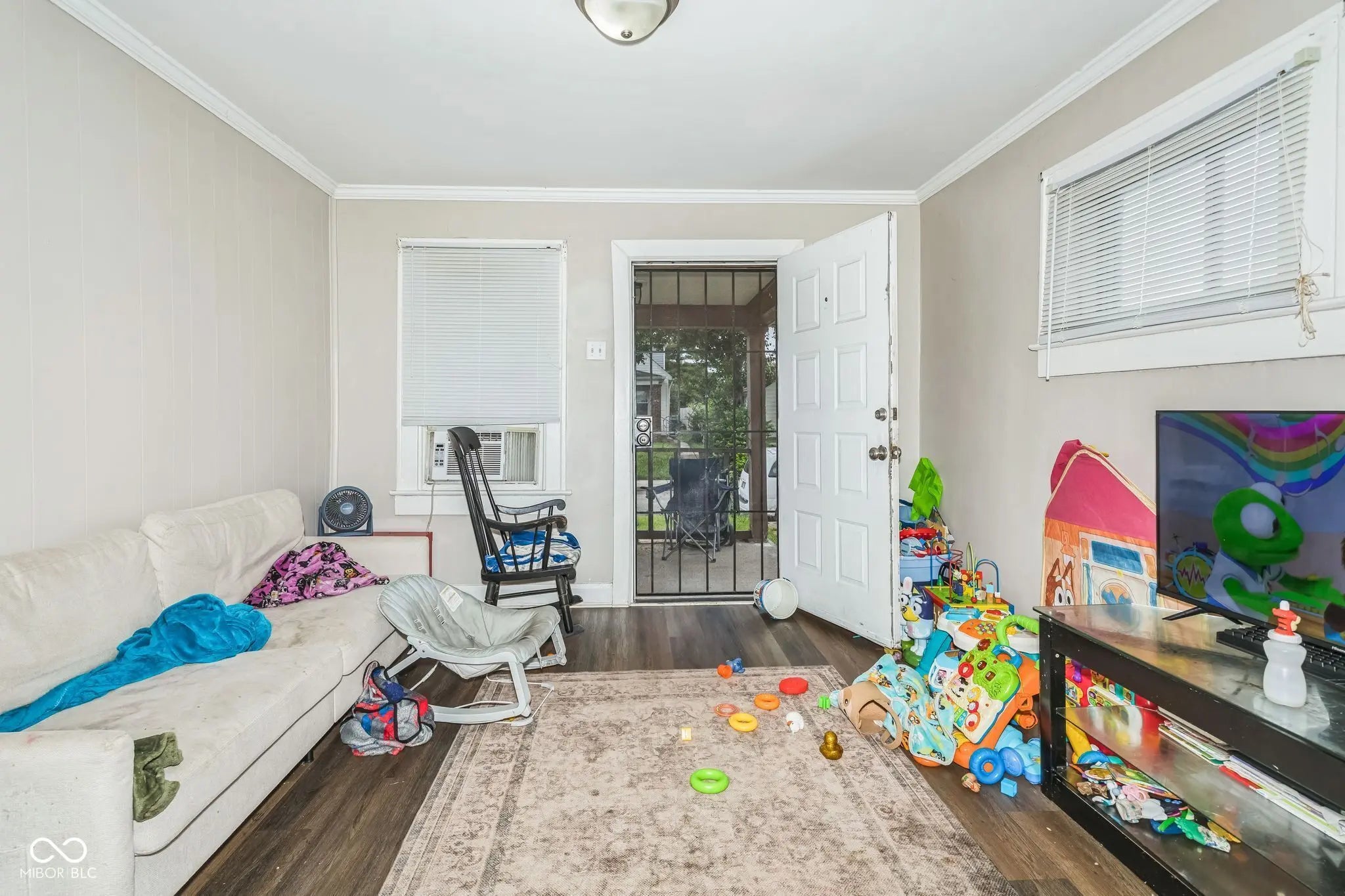 1707 E Tabor Street MLS 22044368 Bashs Southeastern photo 2