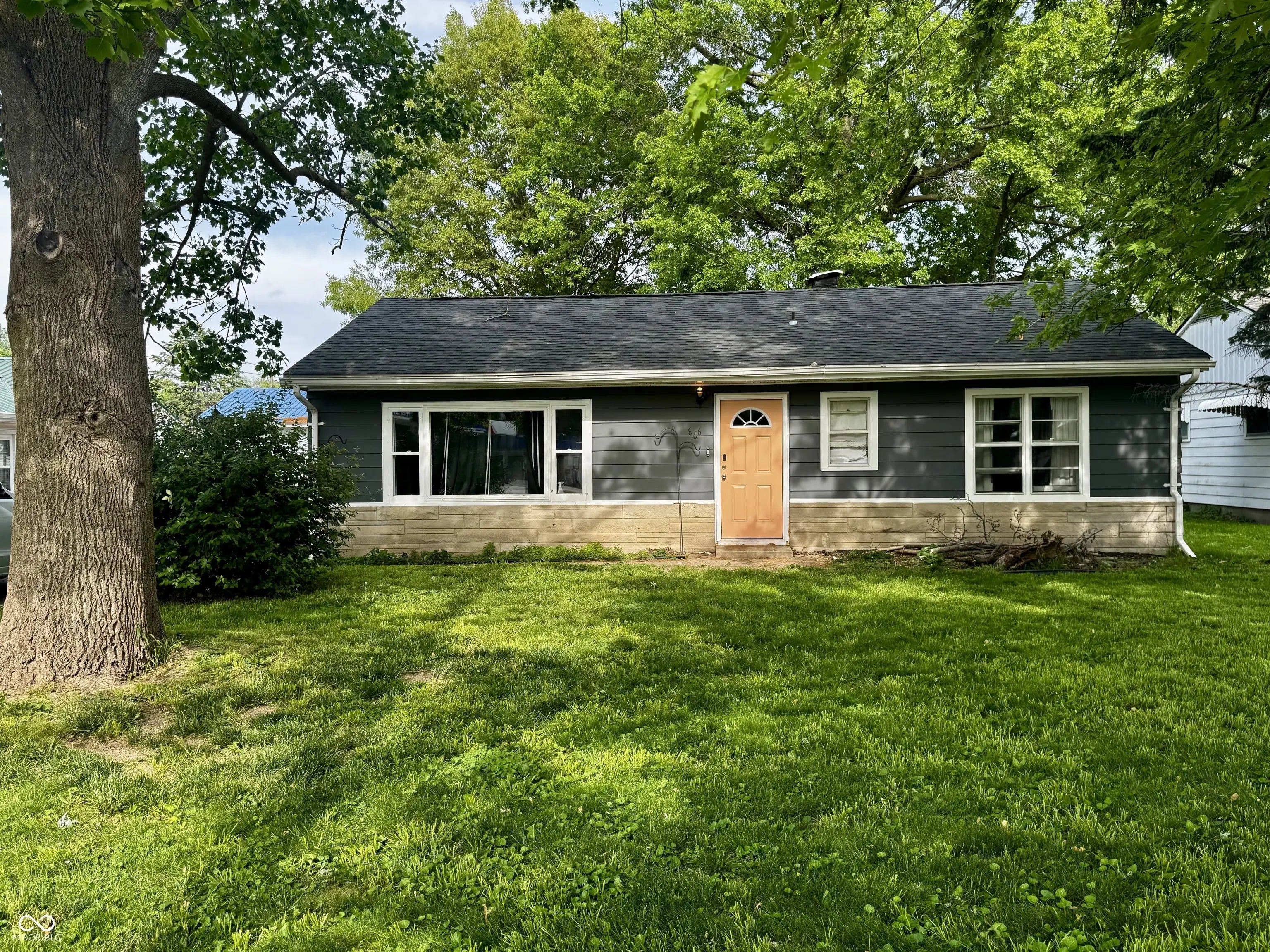 306 Waynetown Road, Crawfordsville