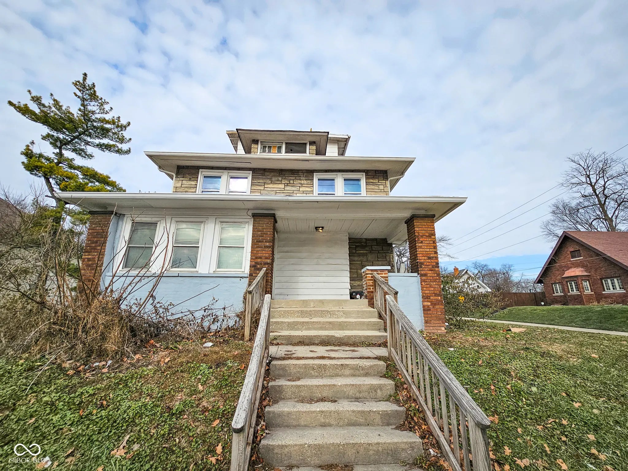 4830 E Washington Street MLS 22044613 Moores Sub Blankenship photo 1