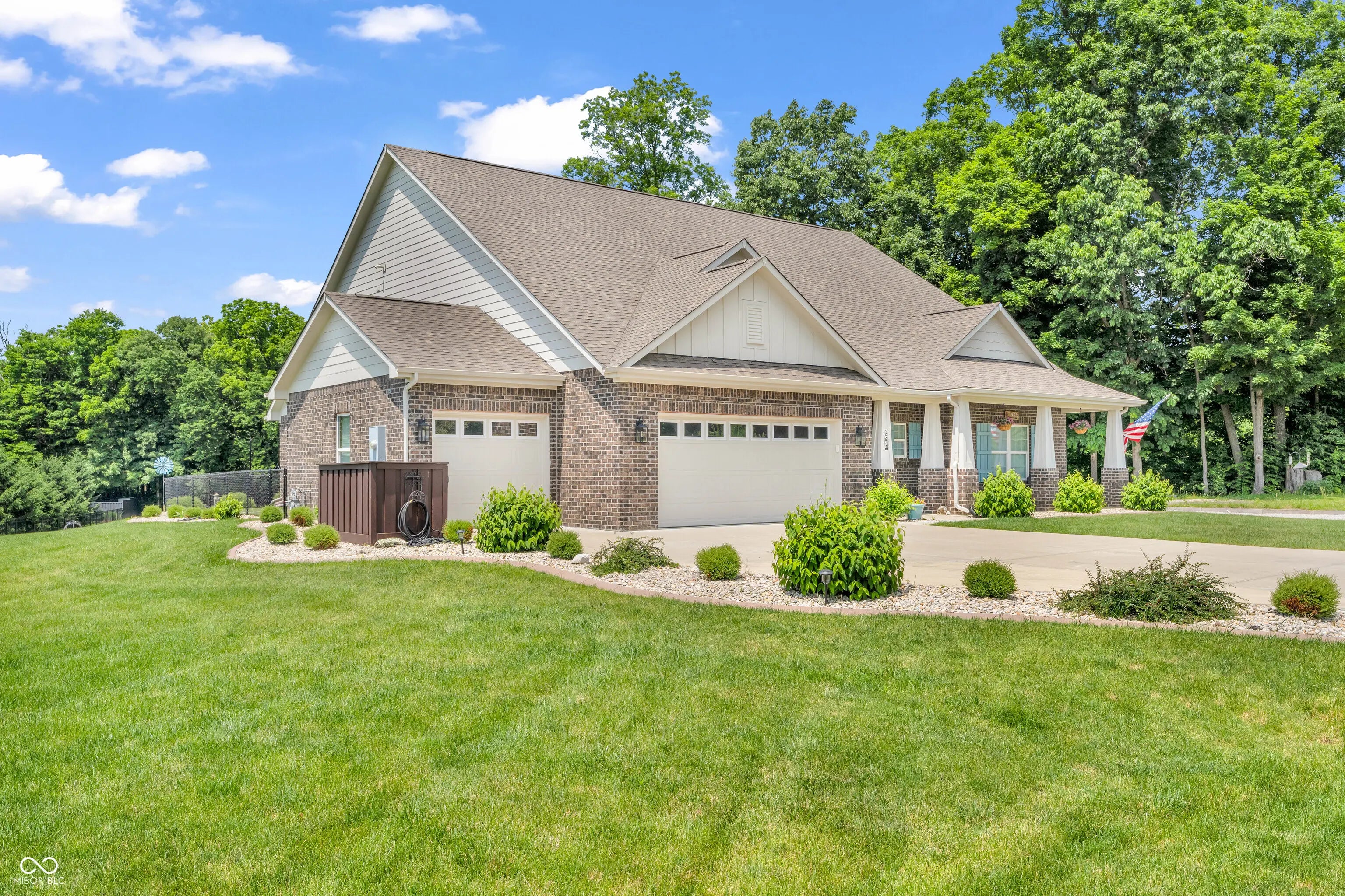 9231 E Poynter Drive MLS 22044841 St John Commons photo 4