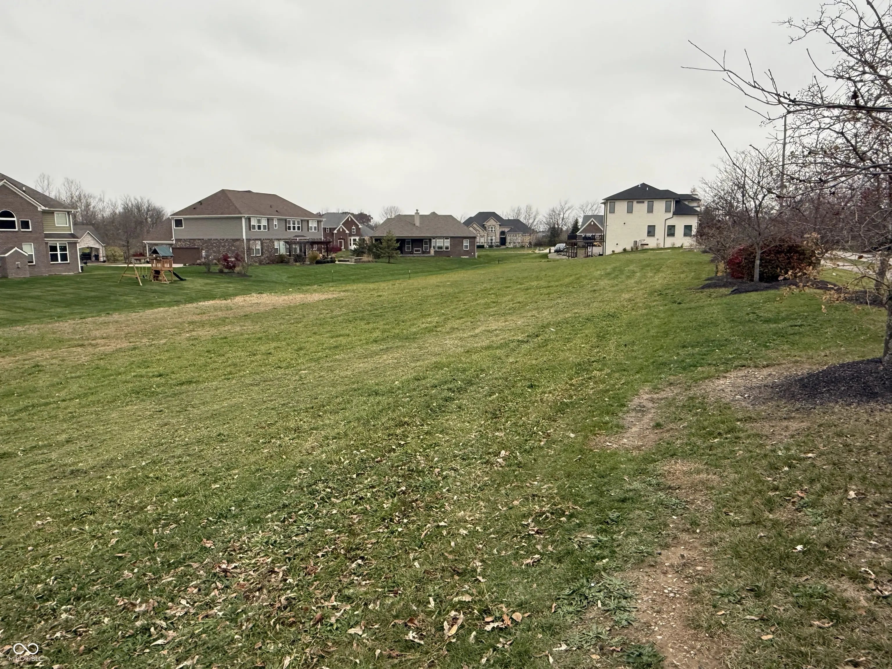 3747 W 121st Street MLS 22045241 Abney Glen photo 2