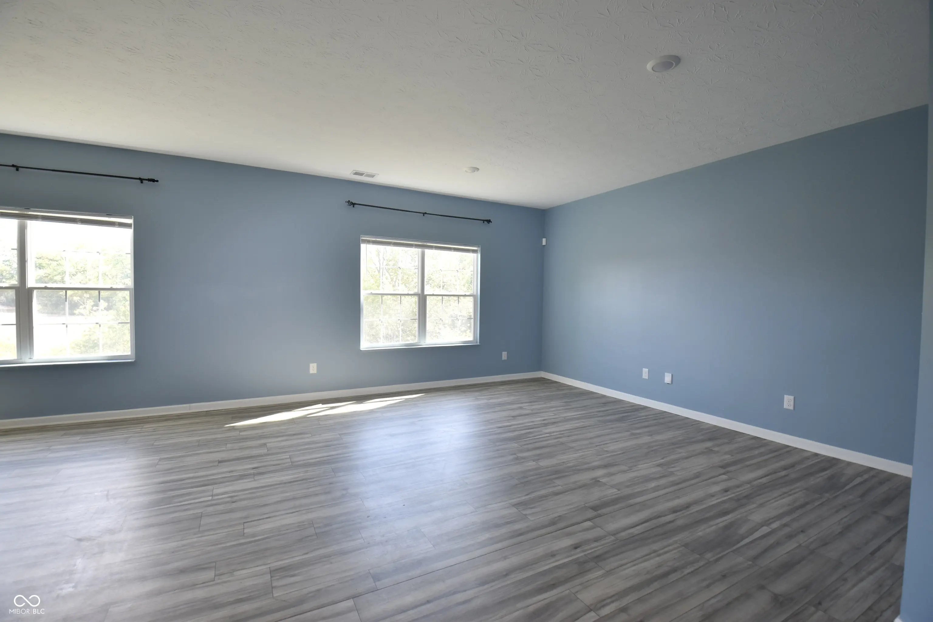 1571 N Creekwater Pass MLS 22045338 Heron Creek photo 1