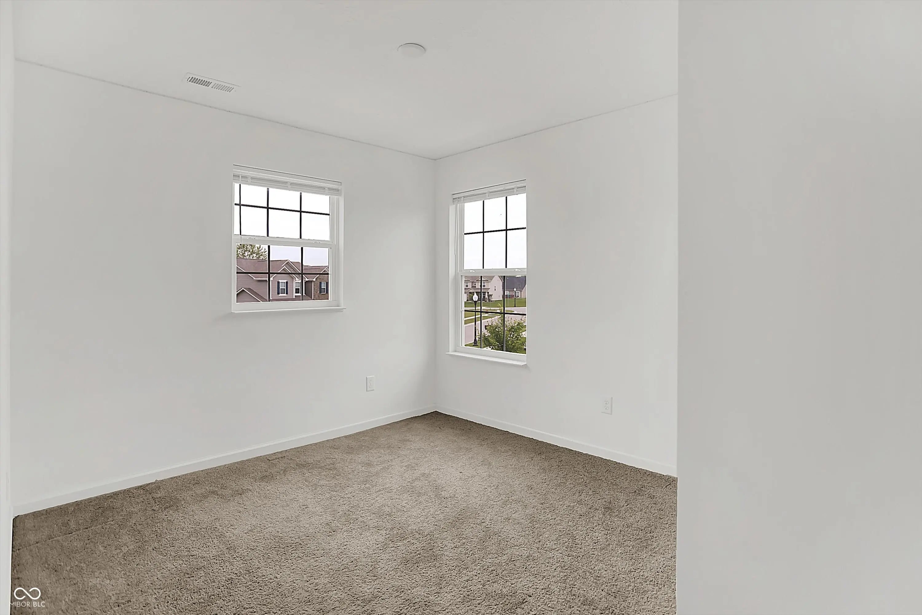 1571 N Creekwater Pass MLS 22045338 Heron Creek photo 22