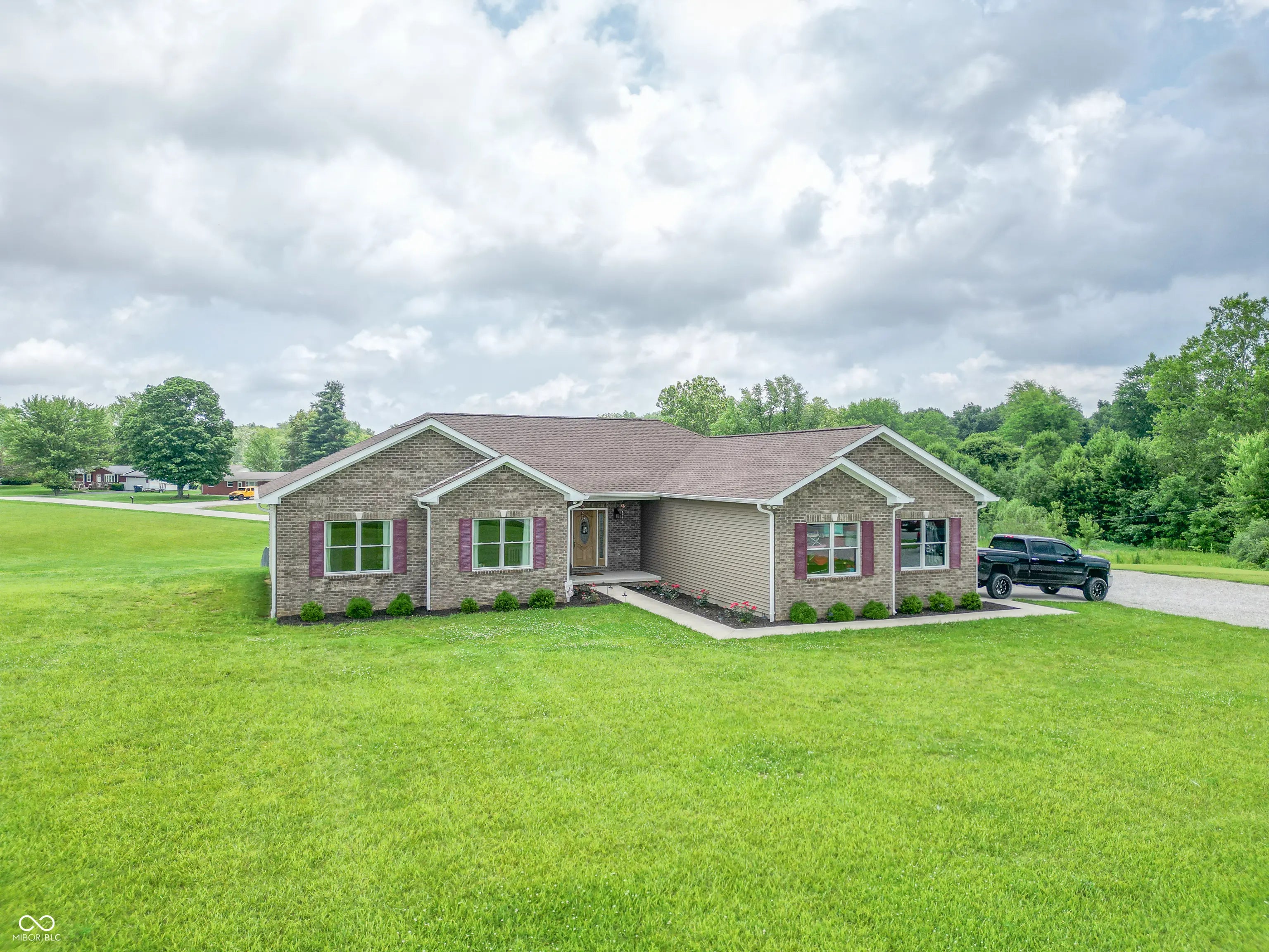 8090 N State Highway 7, Elizabethtown