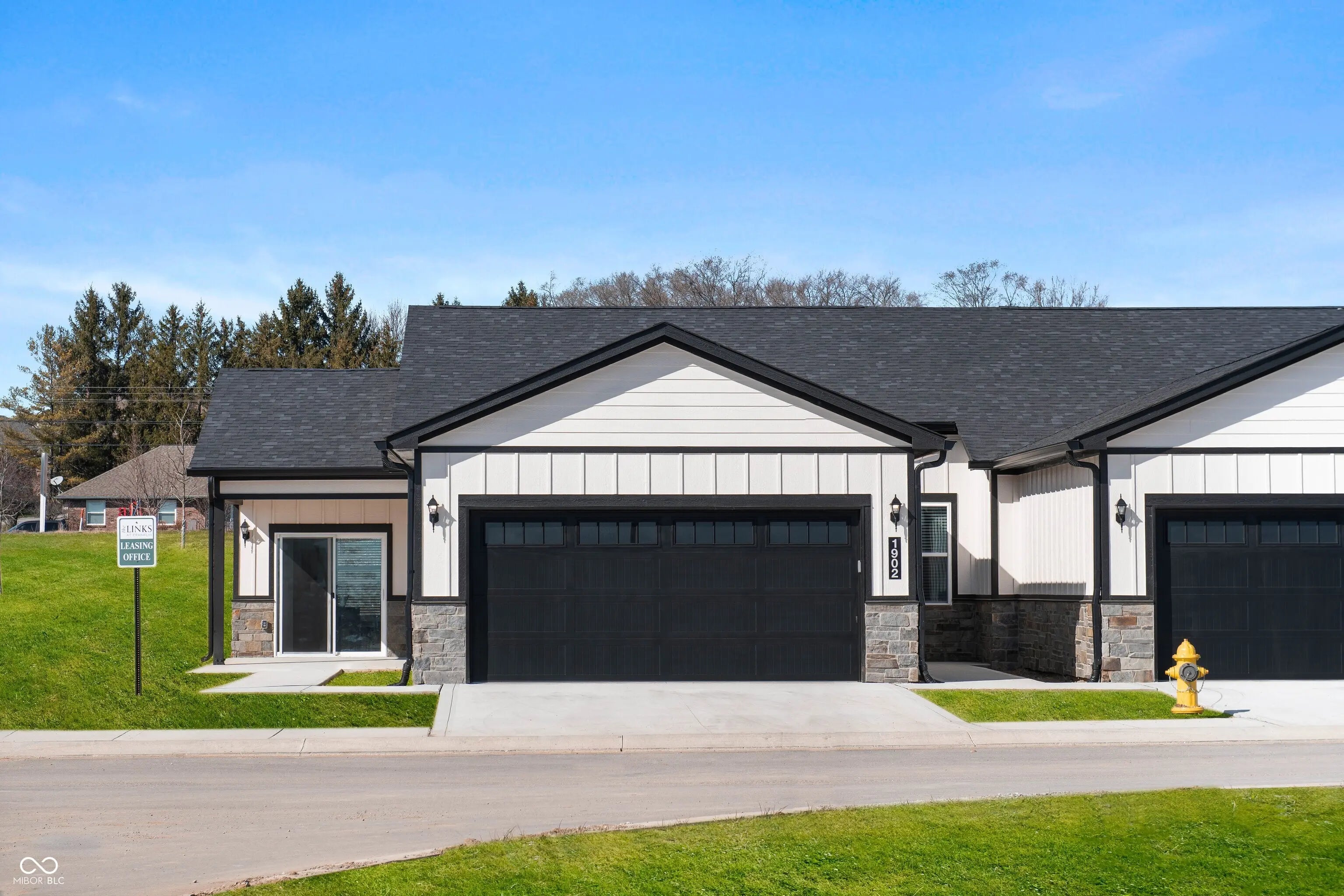Photo of 1937 Chambers Drive Franklin, IN 46131