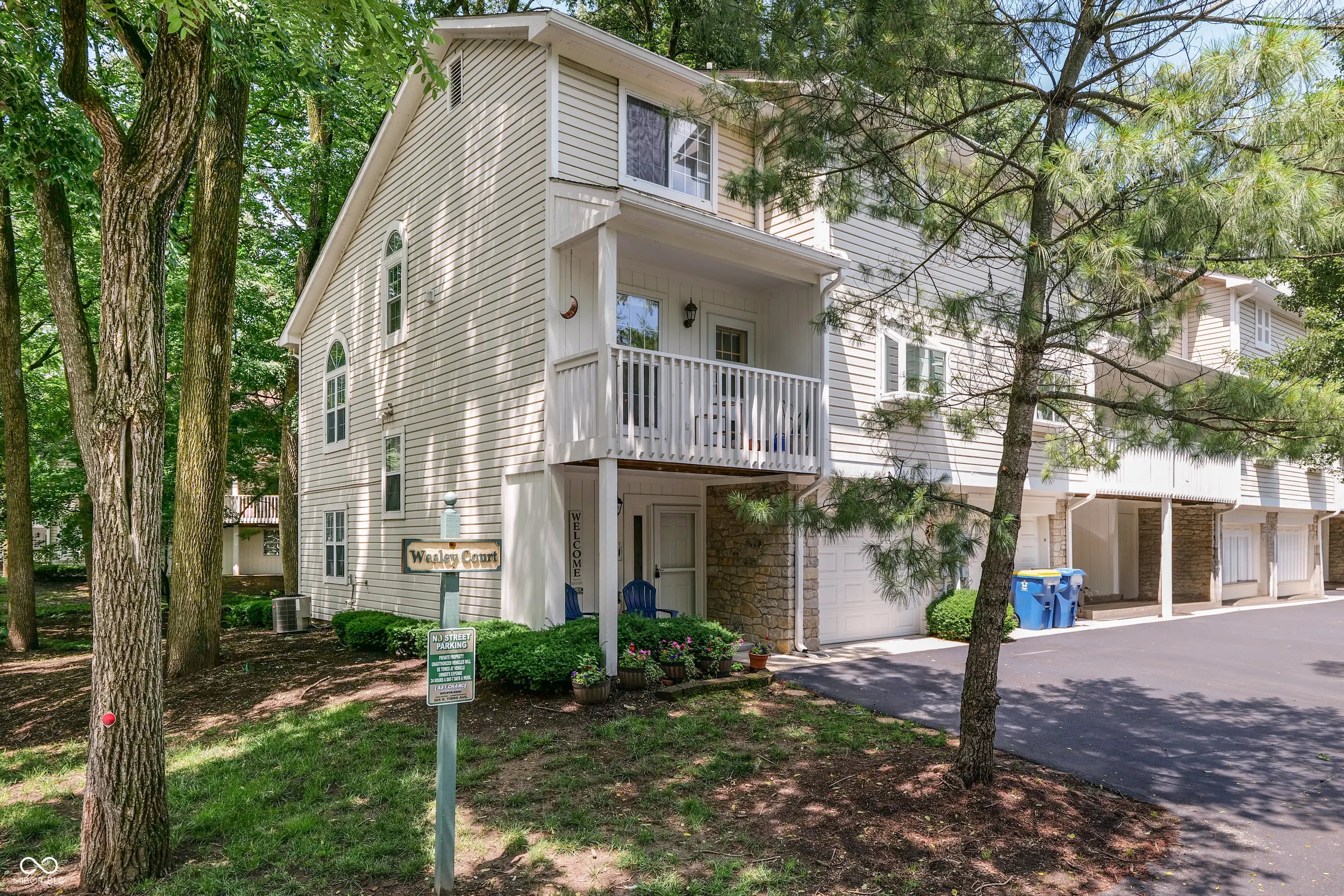 6920 Wesley Court, Indianapolis