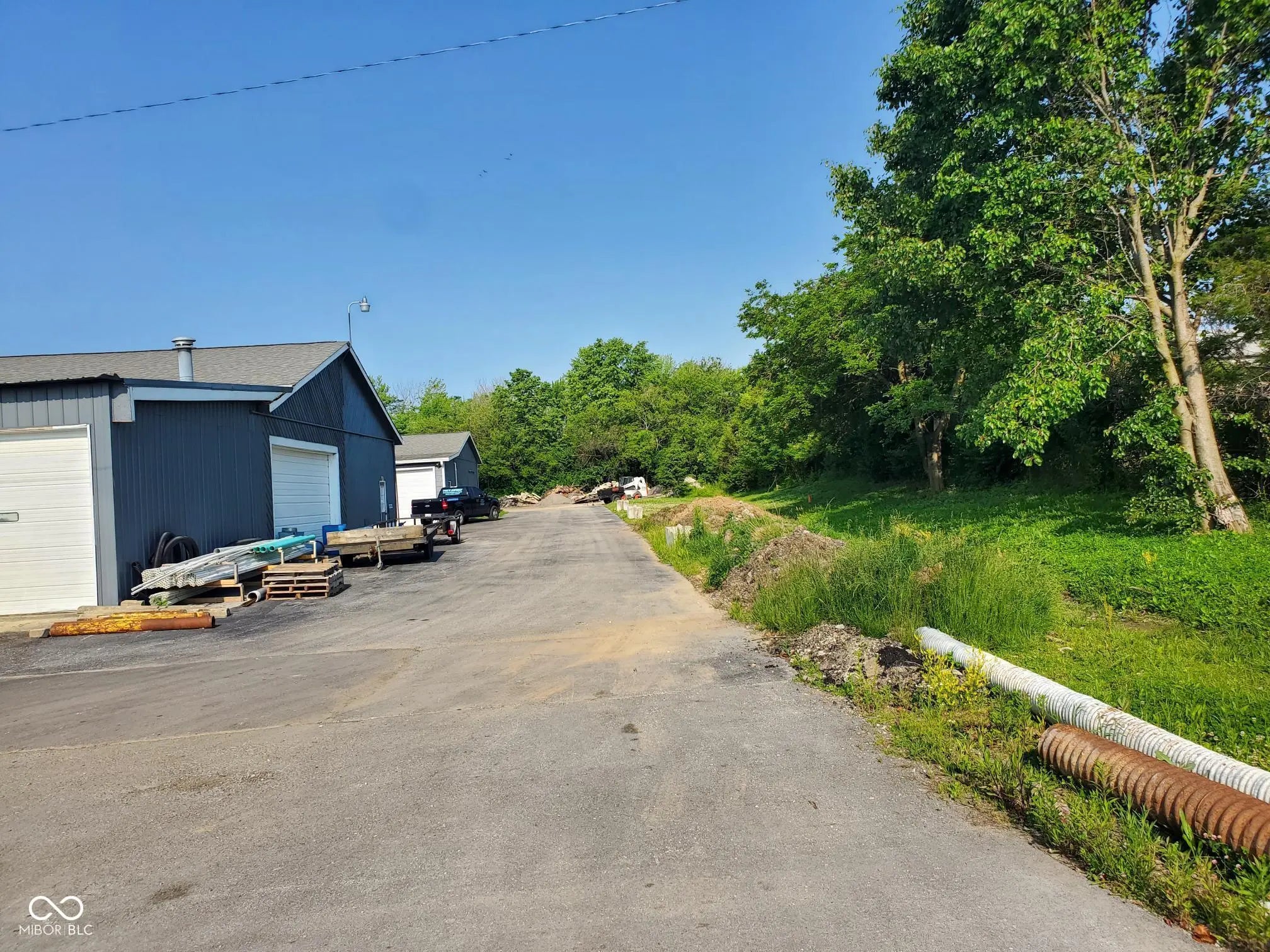 Photo of 594 N Front Street Whiteland, IN 46184