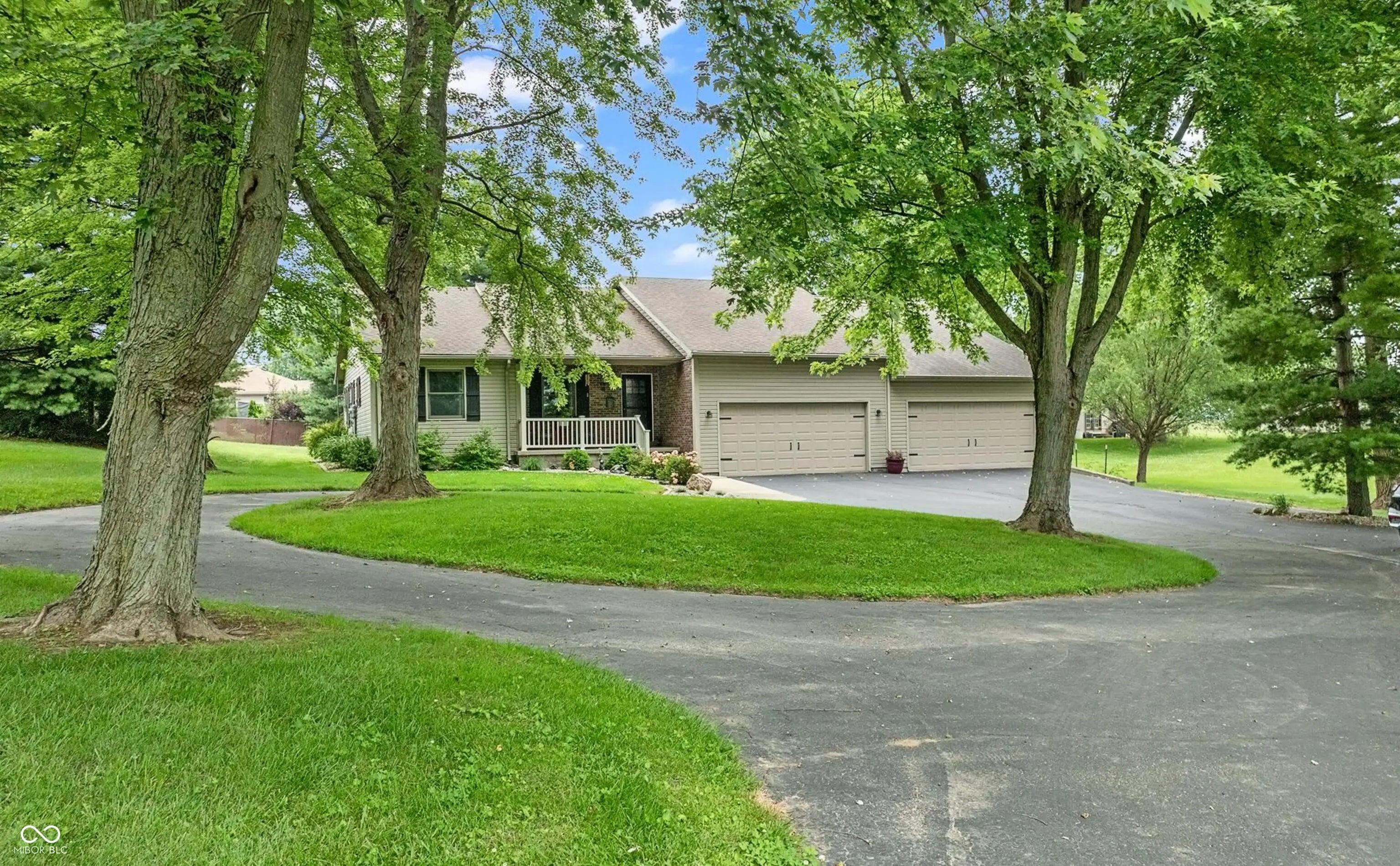 1140 S Michigan Avenue, Greensburg