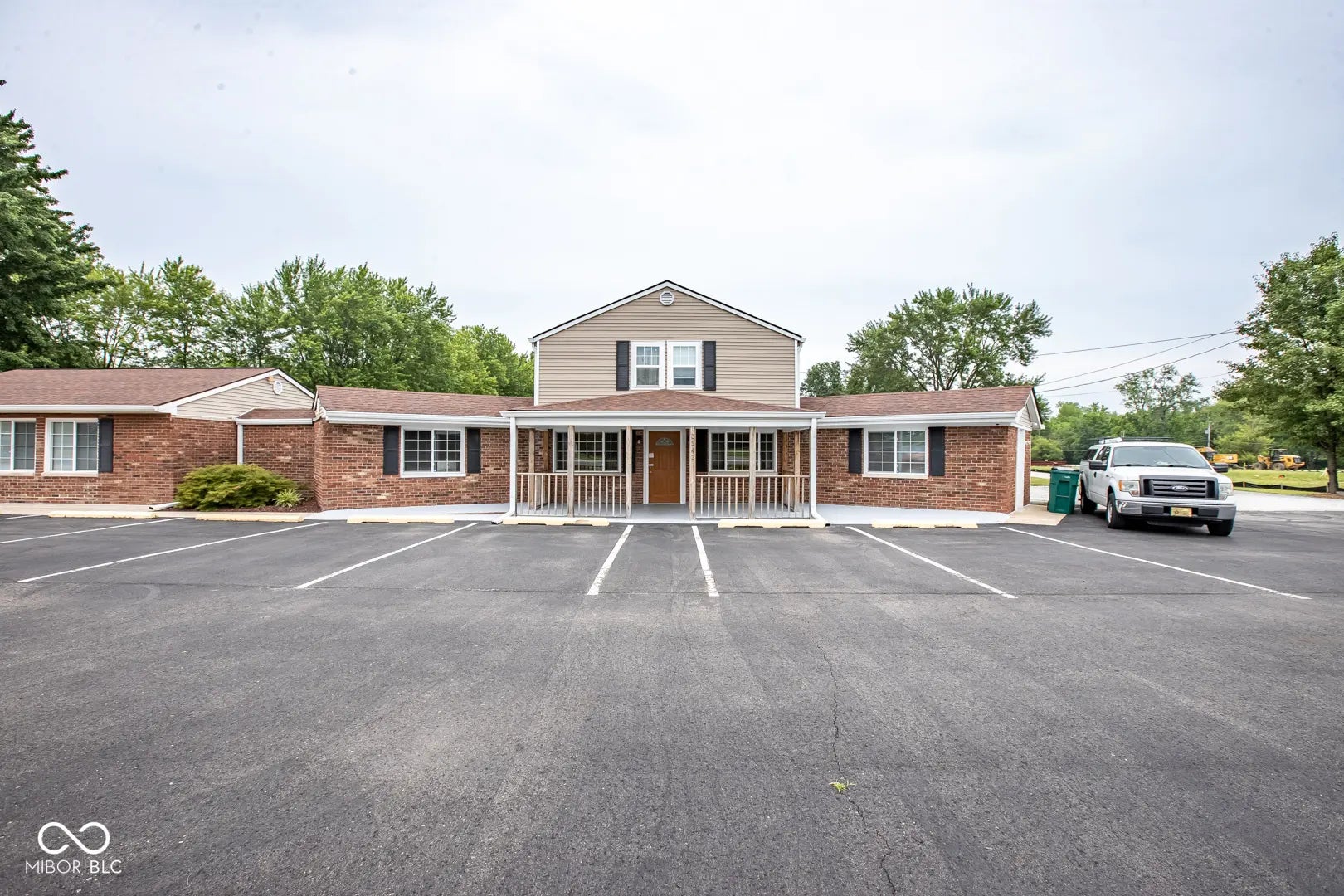 Photo of 3542 W Us Highway 40 Greenfield, IN 46140