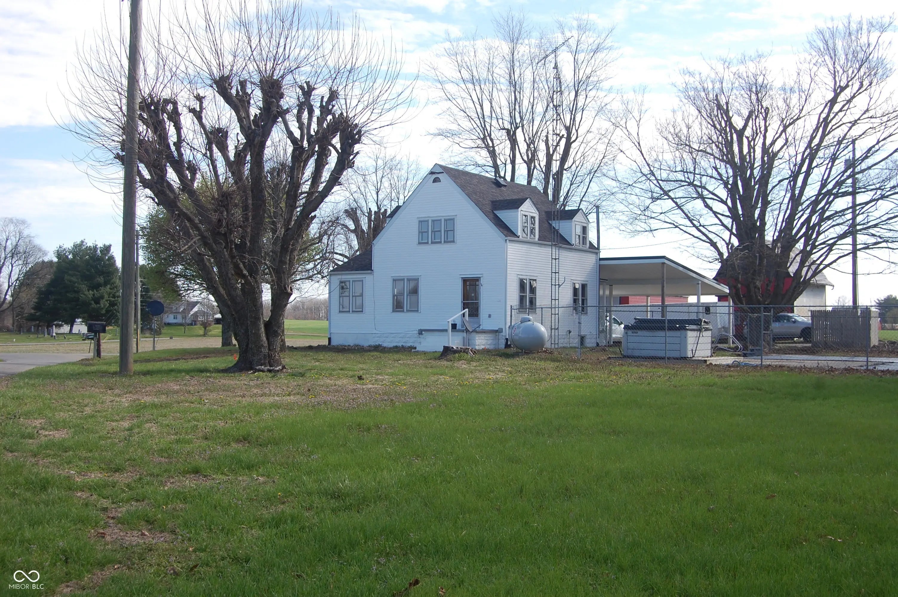 8955 N County Road 925 E, Seymour