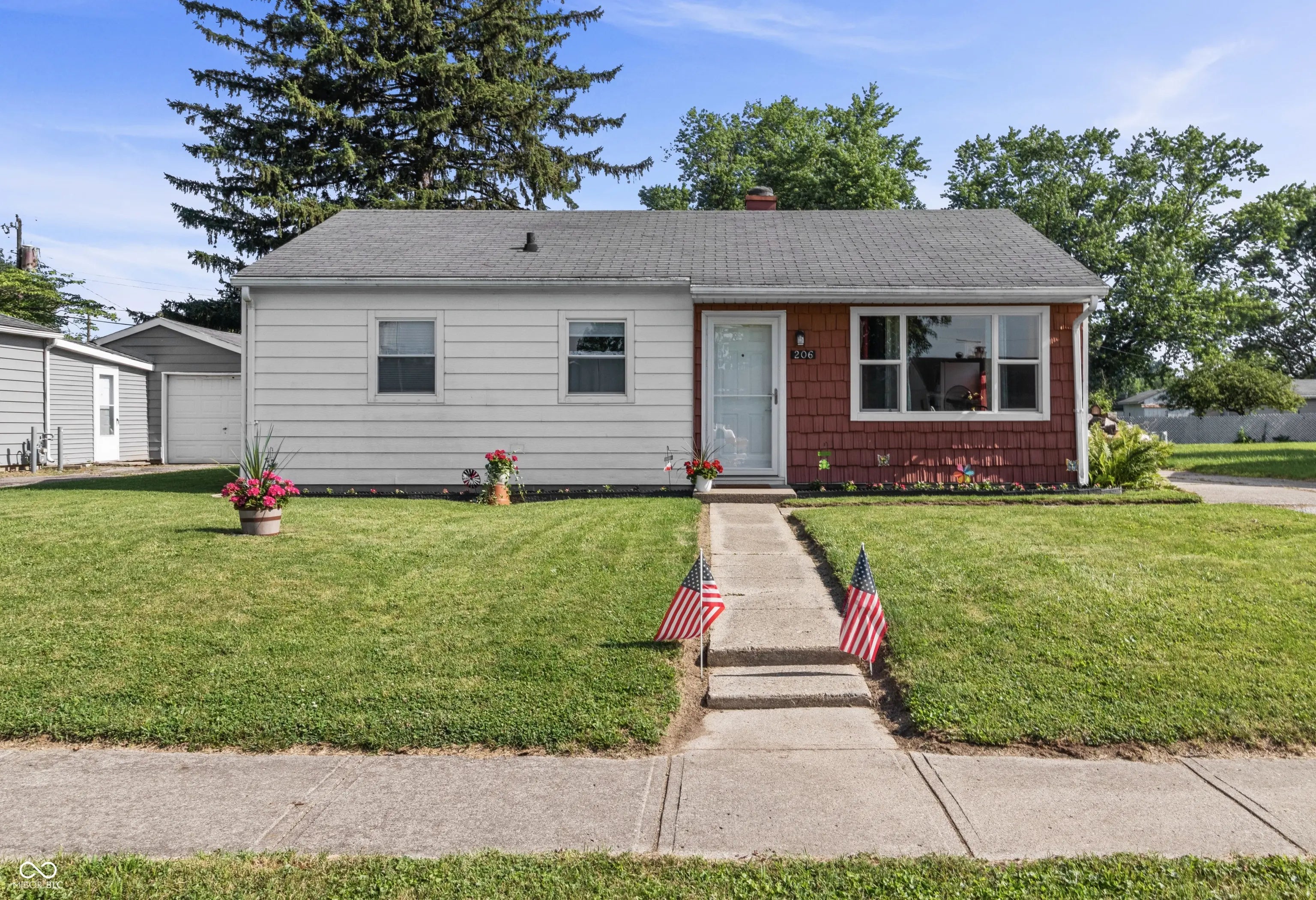 206 Allen Lane, Greenfield