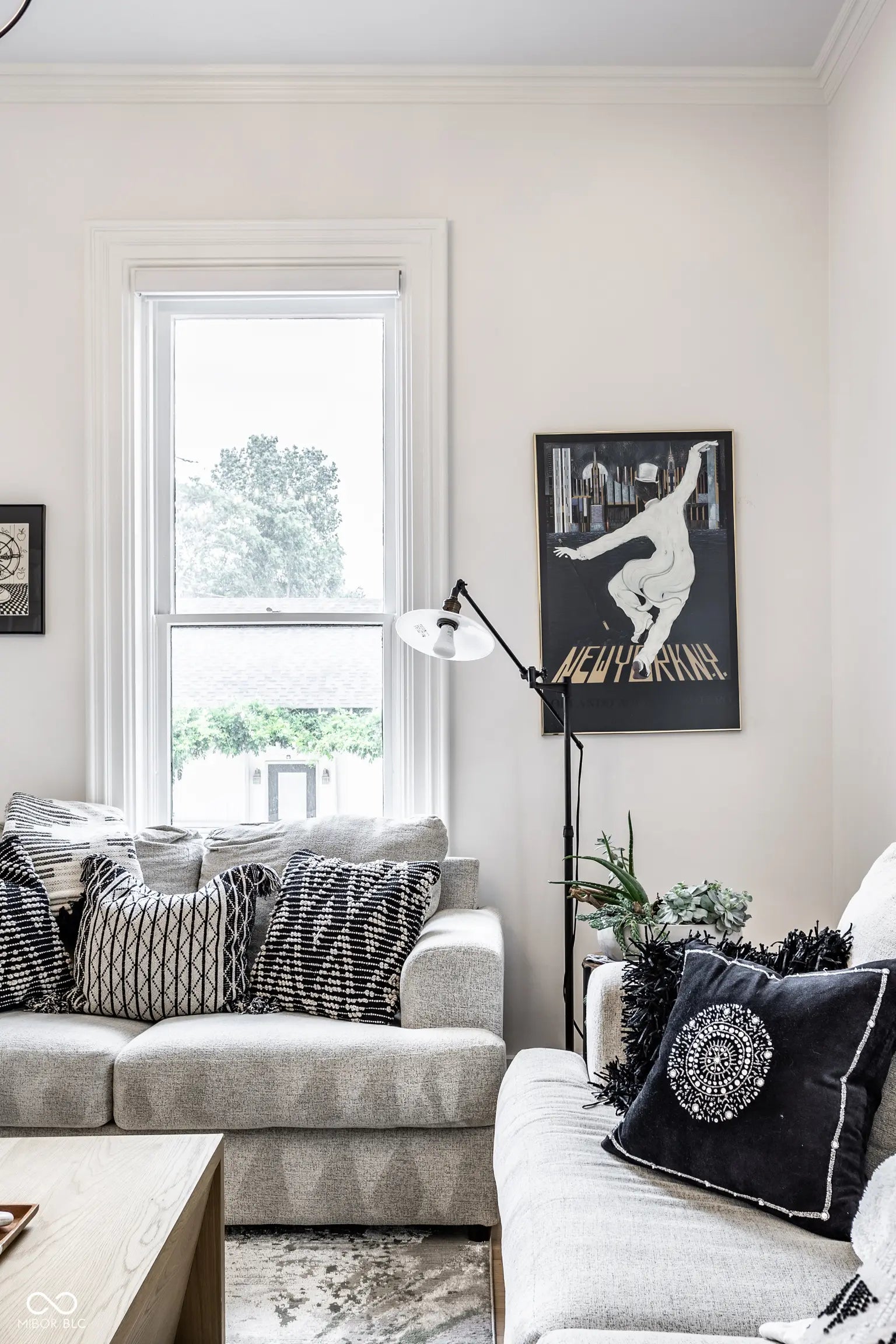 214 E St Joseph Street MLS 22046016 Sorins photo 25