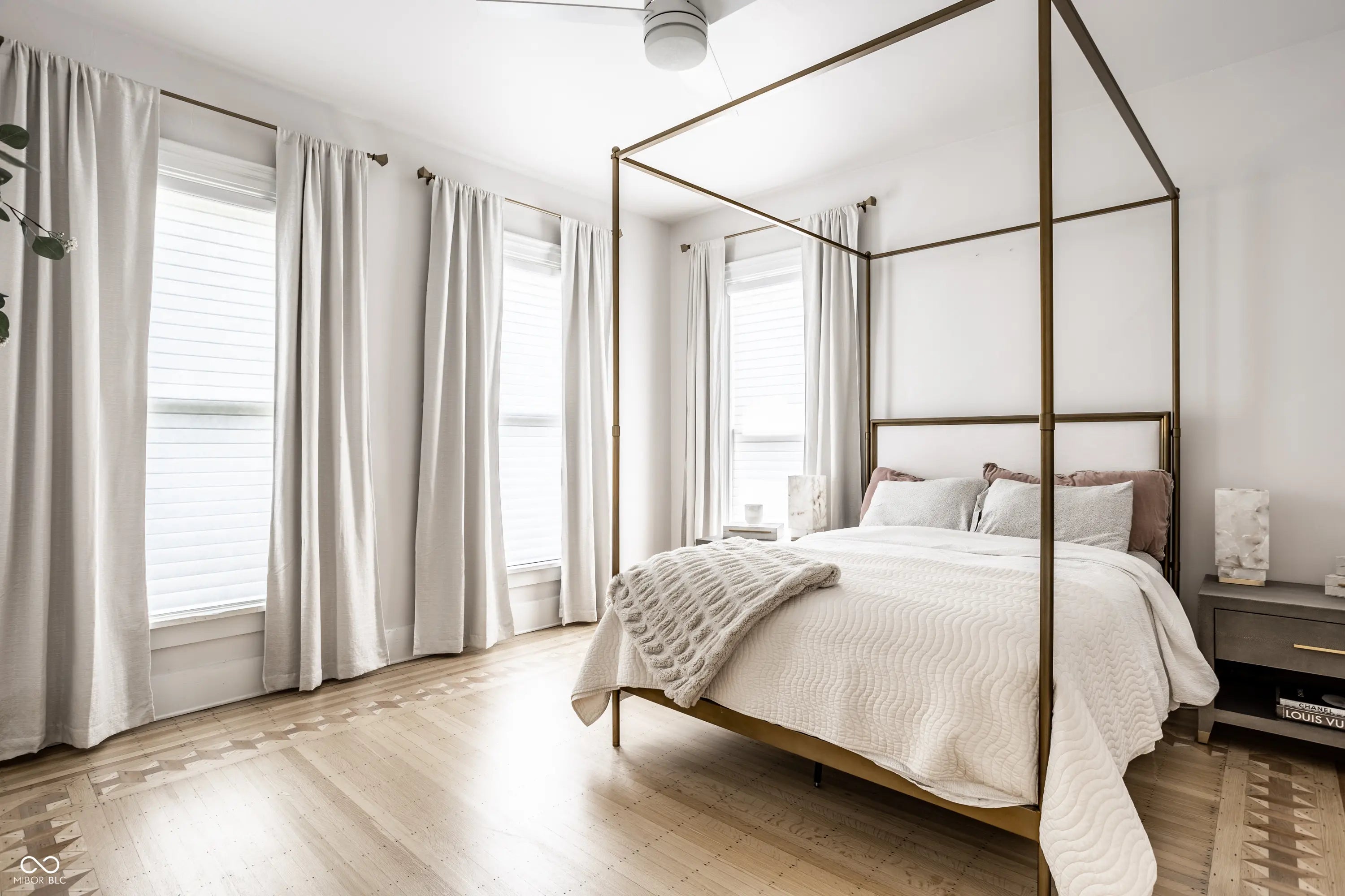 214 E St Joseph Street MLS 22046016 Sorins photo 32