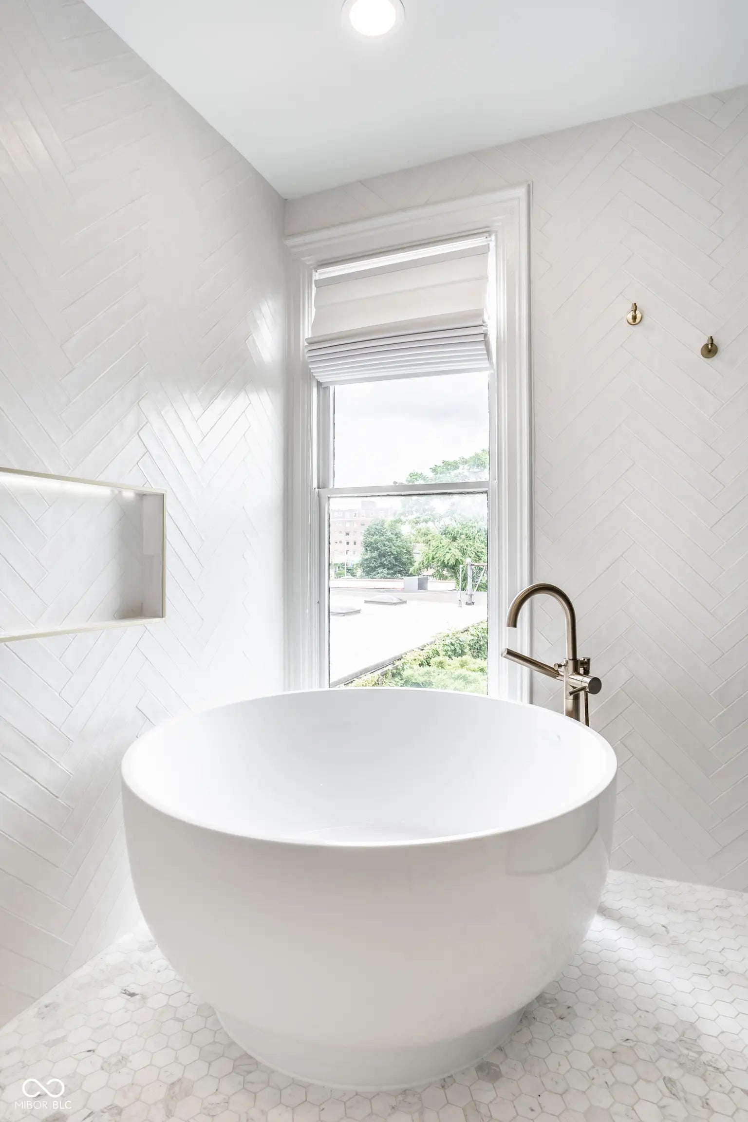 214 E St Joseph Street MLS 22046016 Sorins photo 39