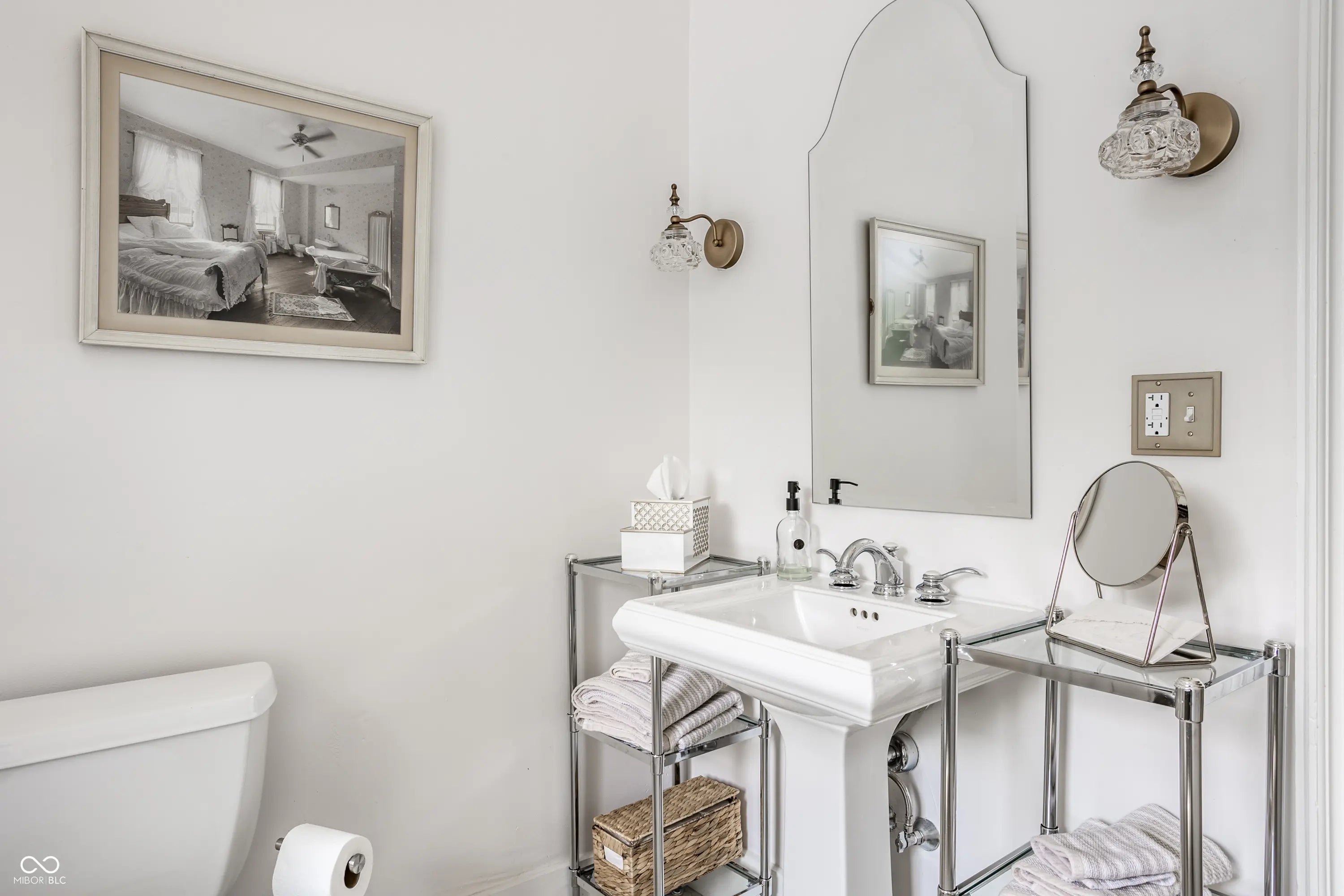 214 E St Joseph Street MLS 22046016 Sorins photo 42