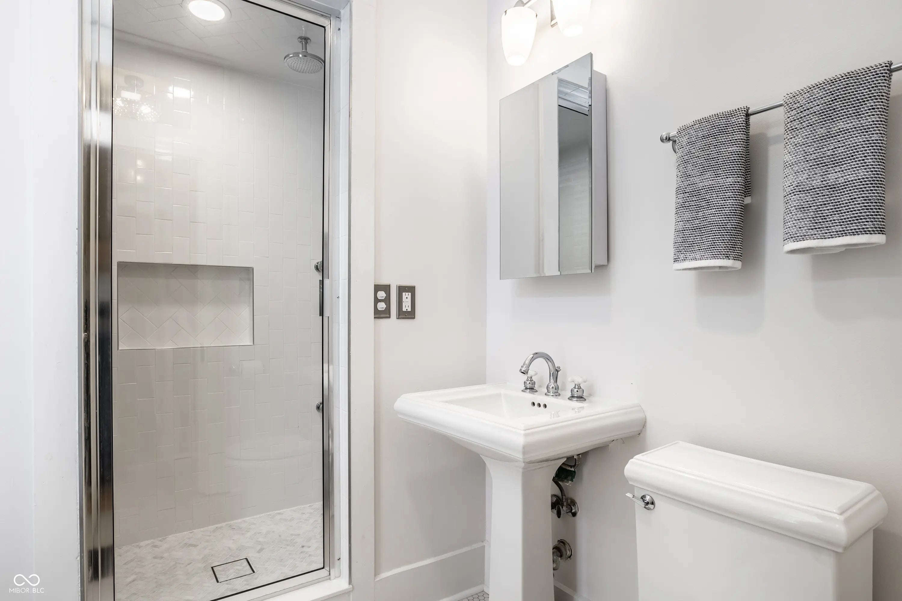 214 E St Joseph Street MLS 22046016 Sorins photo 46