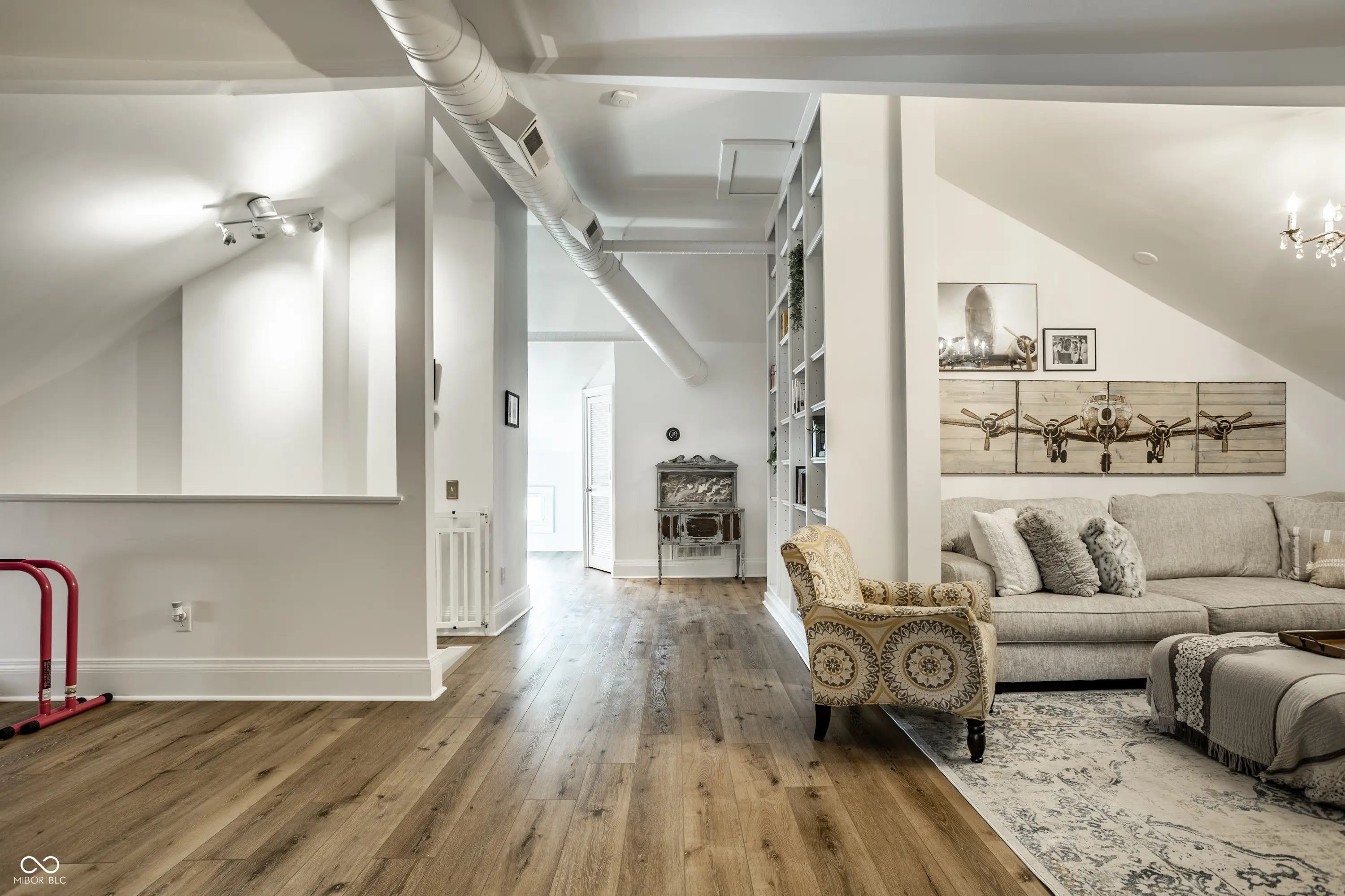 214 E St Joseph Street MLS 22046016 Sorins photo 49