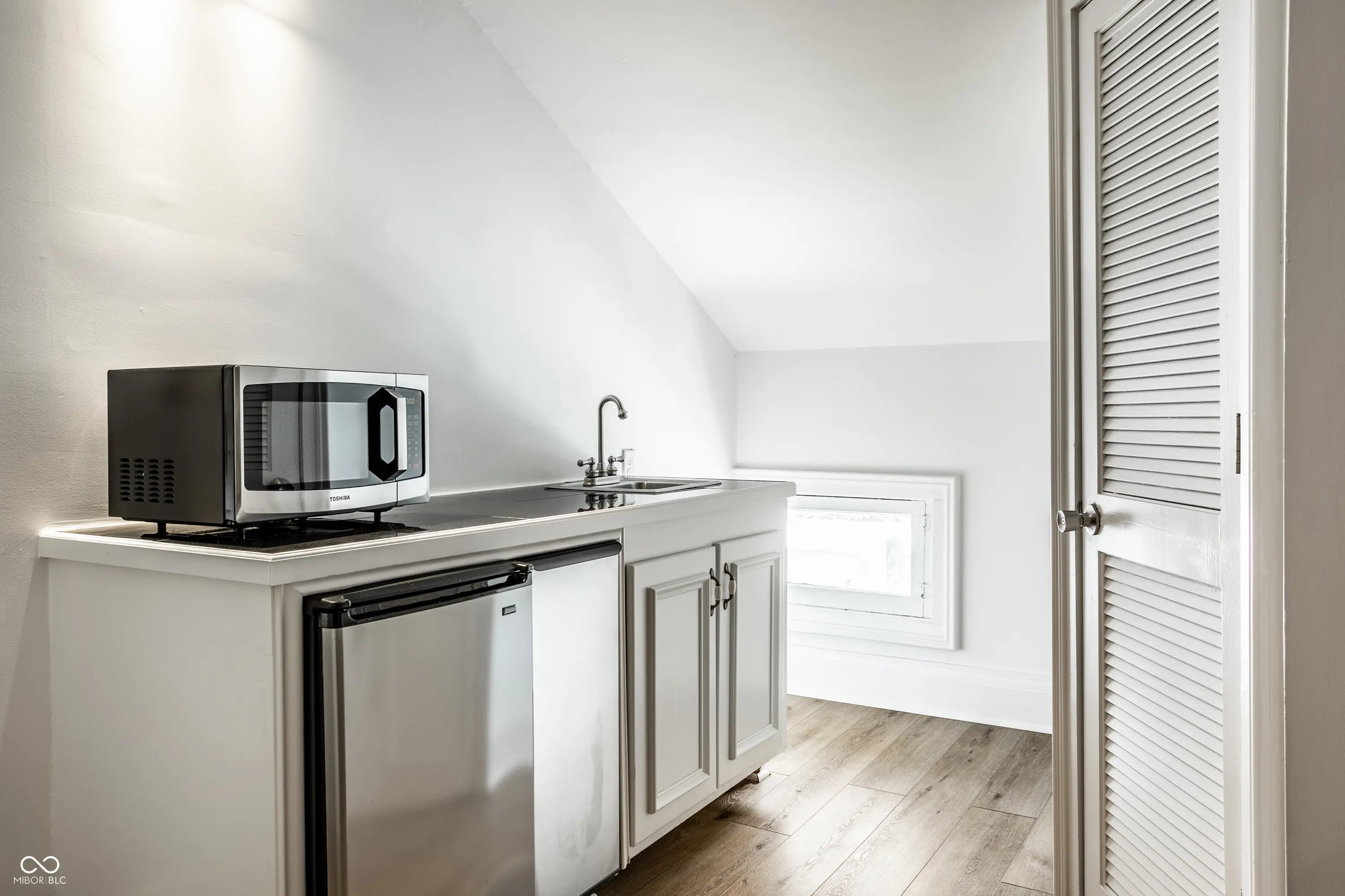 214 E St Joseph Street MLS 22046016 Sorins photo 51