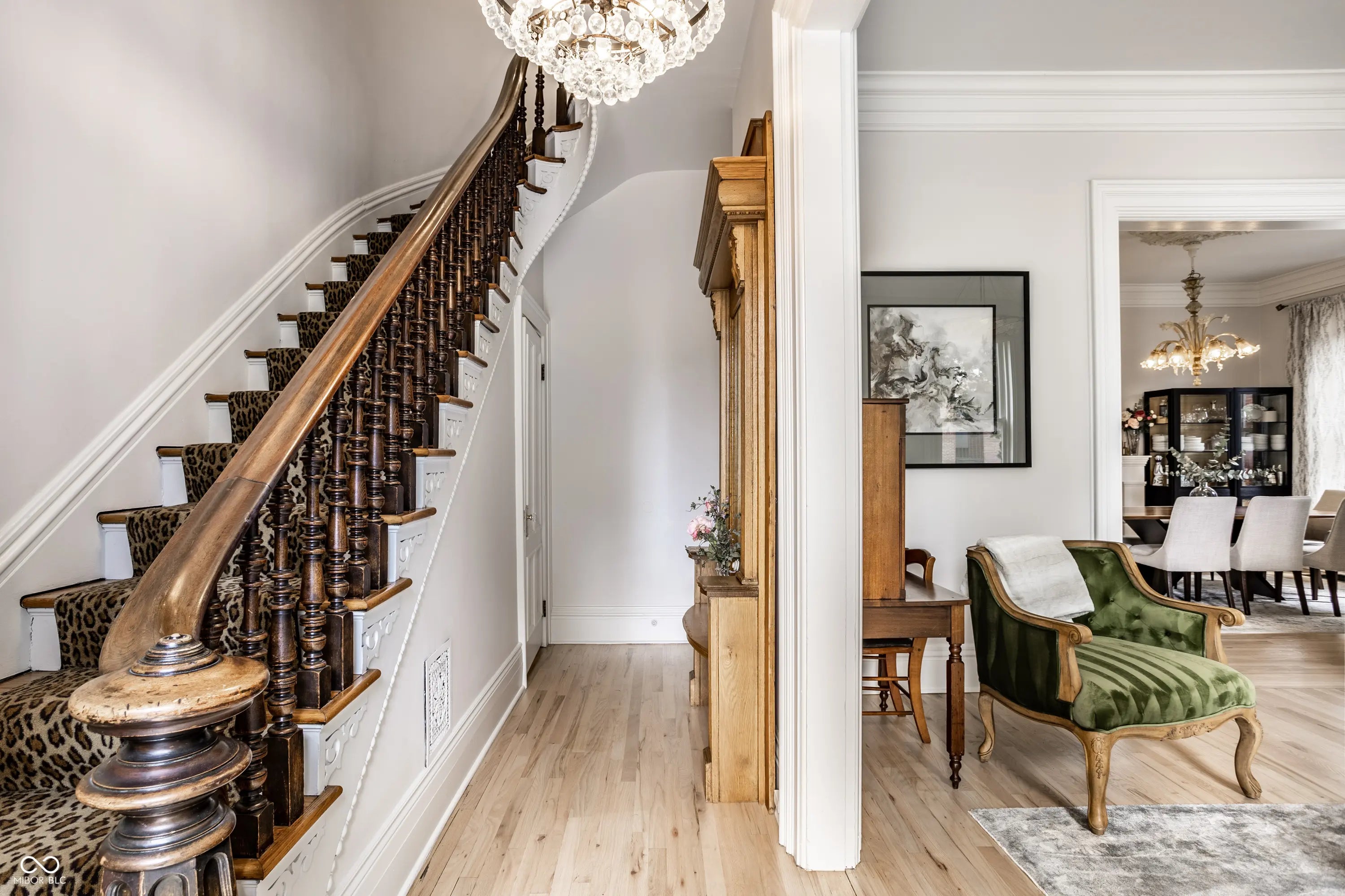 214 E St Joseph Street MLS 22046016 Sorins photo 6