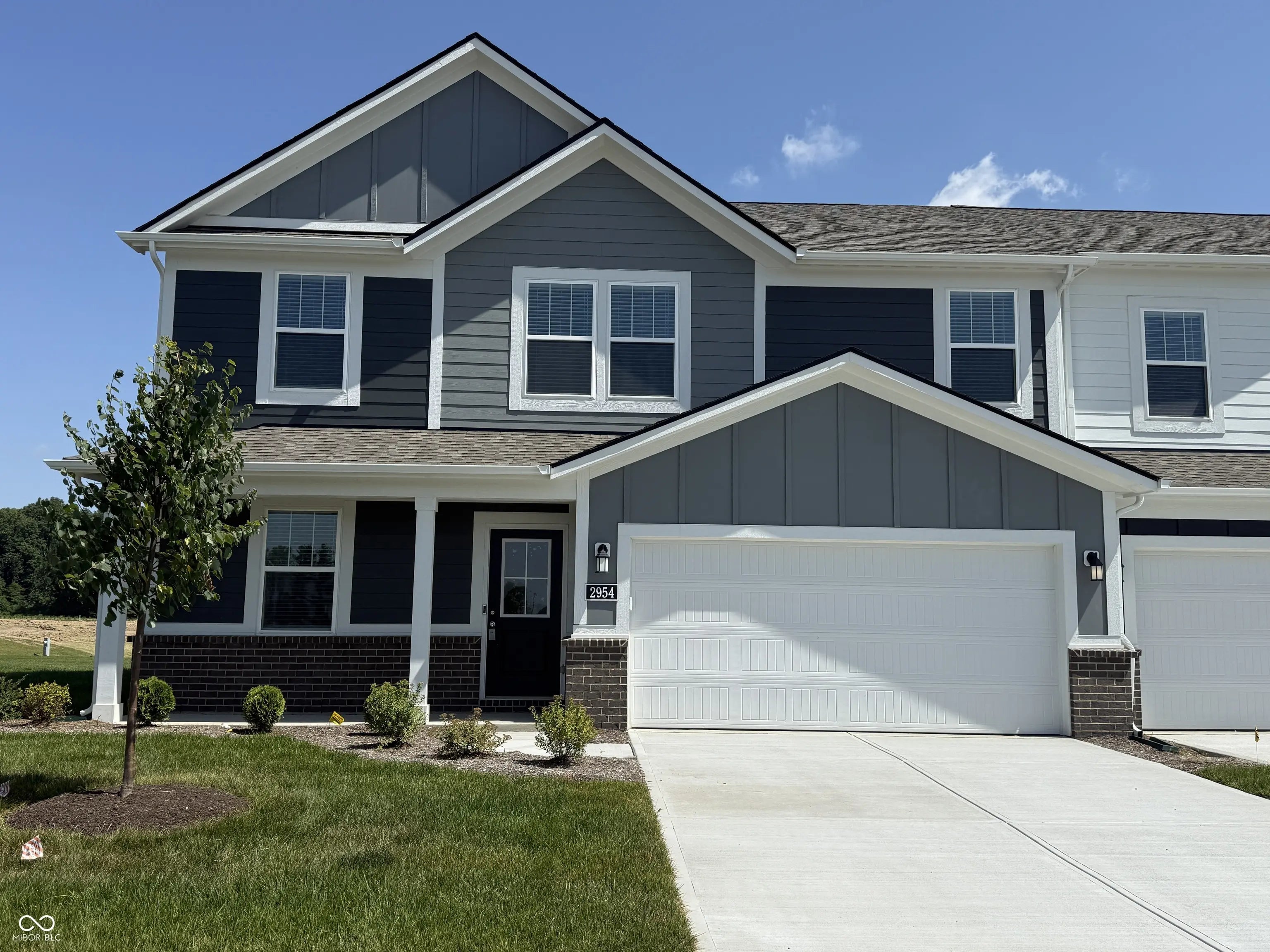Photo of 2954 Grand Rdg Drive Greenwood, IN 46143