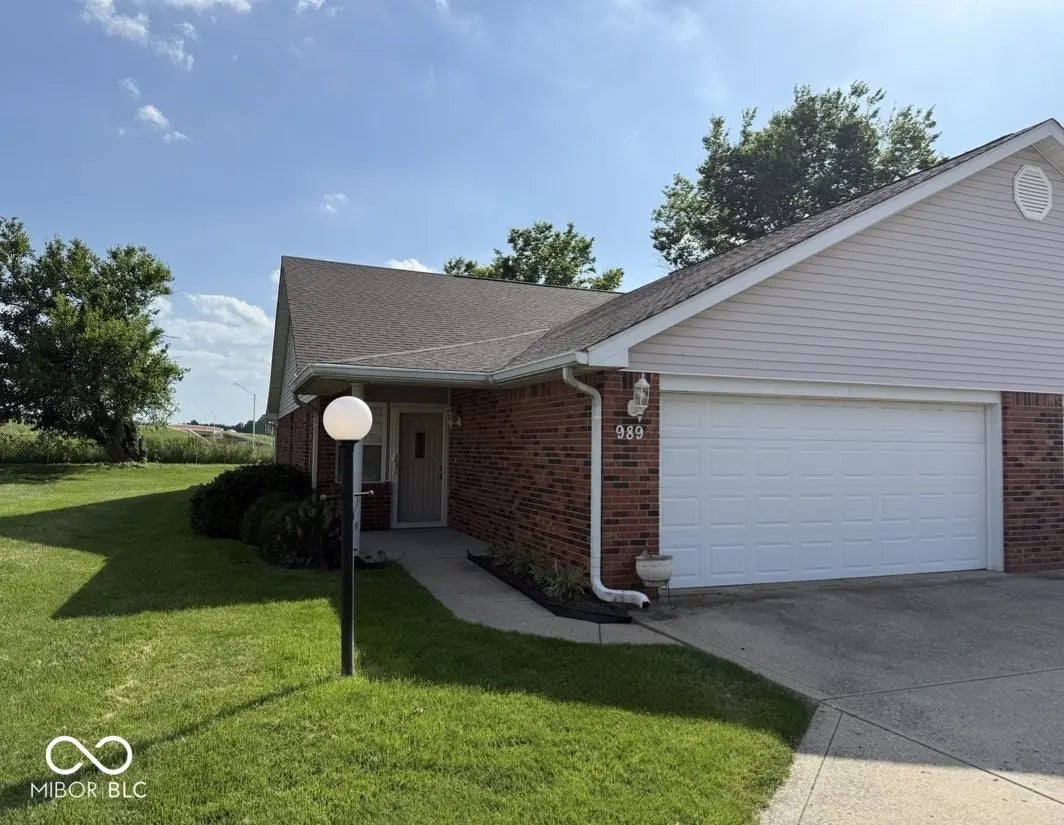 Photo of 989 Plaza Drive Martinsville, IN 46151