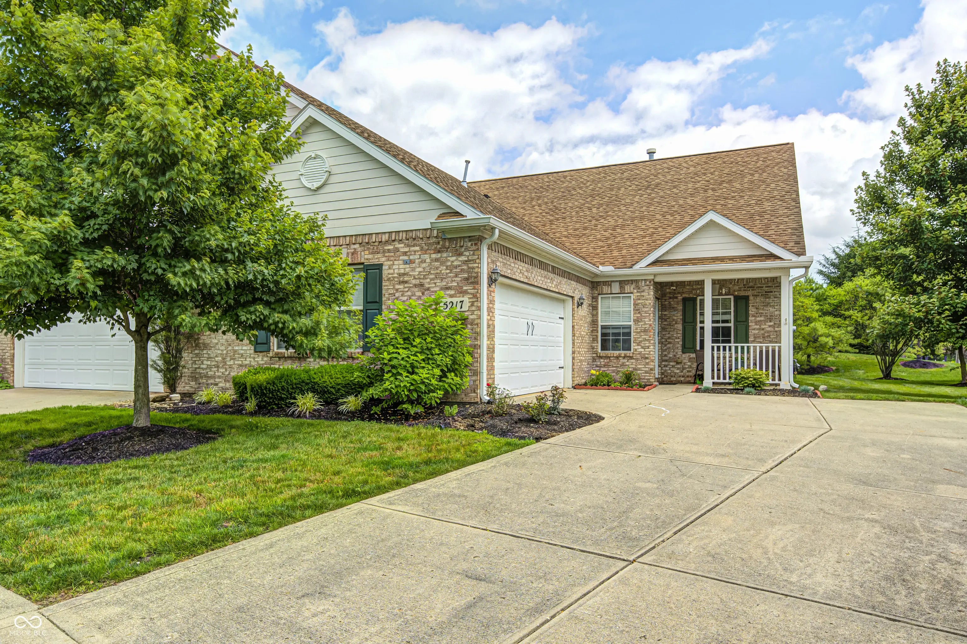 5217 Dunewood Way 3002, Avon
