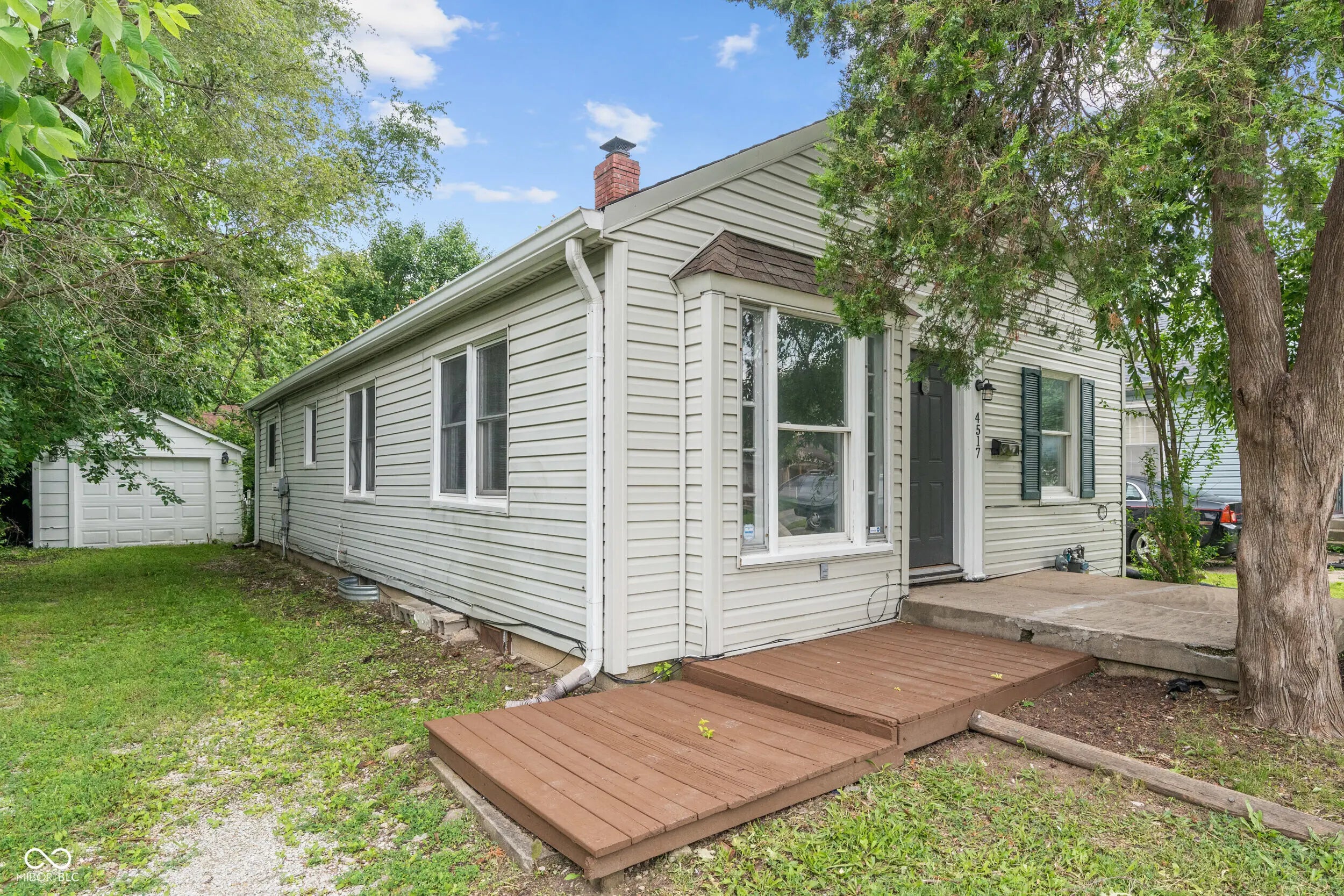 4517 E 16th Street, Indianapolis